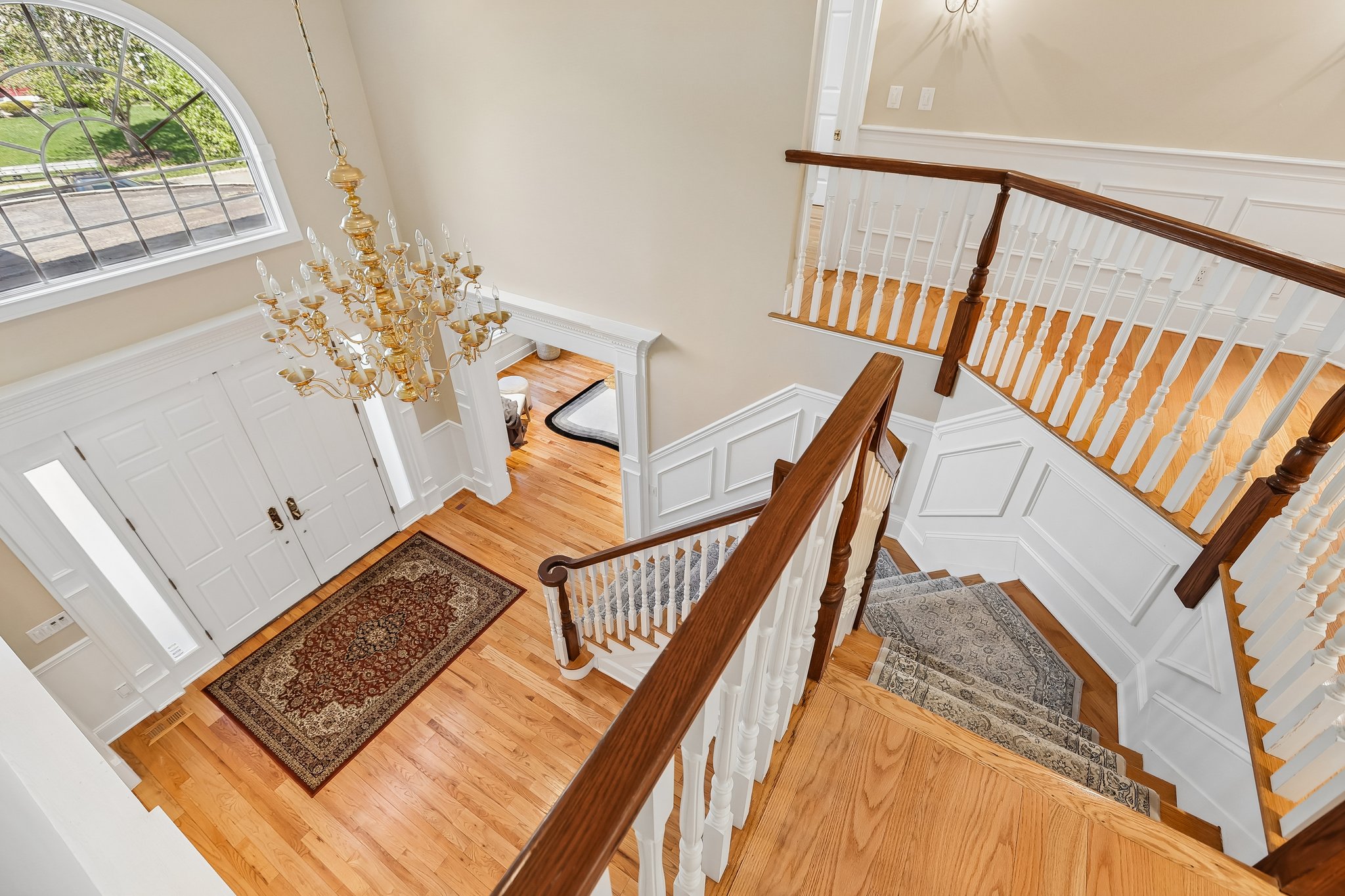  Stunning Belle Mead Estate with Private Theater, Gym, and Designer Finishes - 物件實景