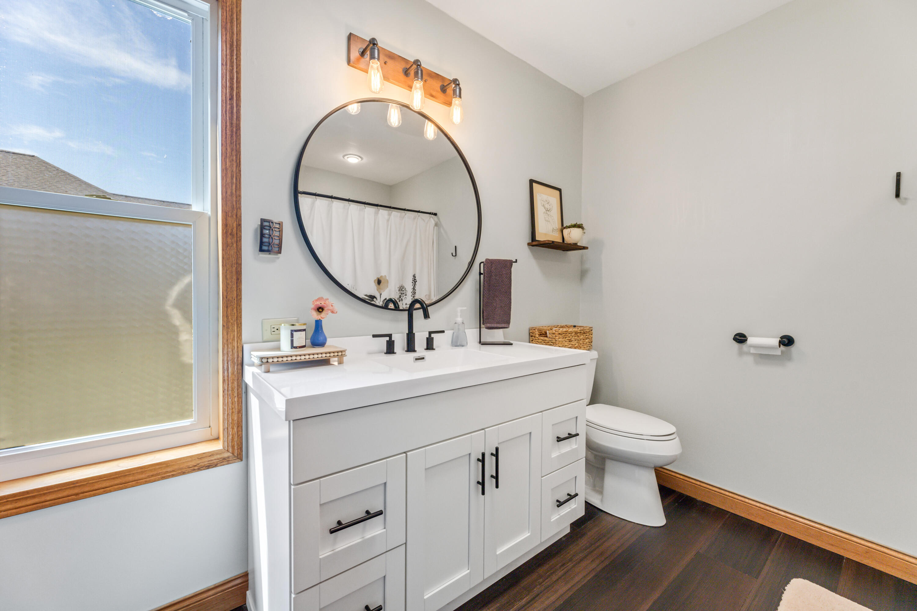 Winona, Minnesota, 55987, United States, 6 Bedrooms Bedrooms, ,5 BathroomsBathrooms,Residential,For Sale,1882480