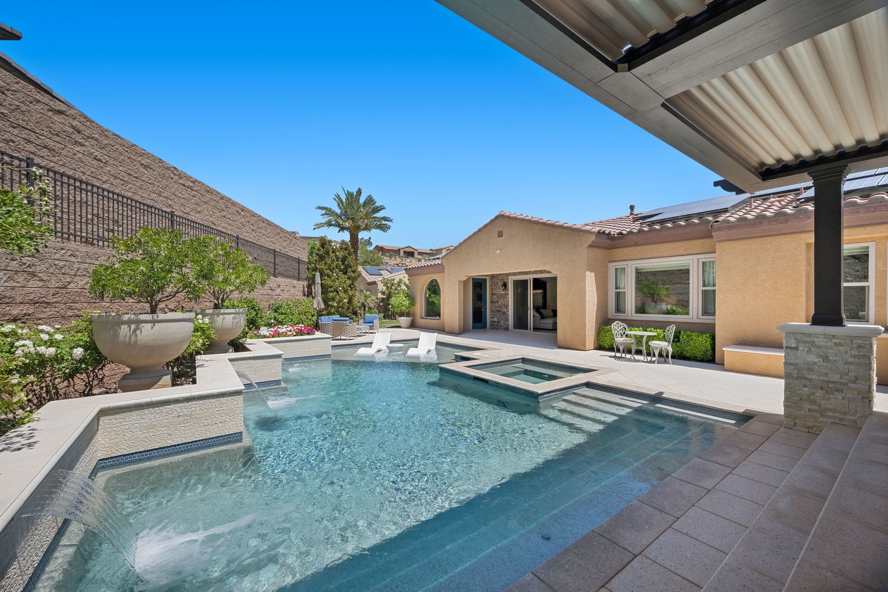  DESIGNER DREAM OASIS IN GATED LAKE LAS VEGAS, FURNISHED TURN-KEY - 物件實景
