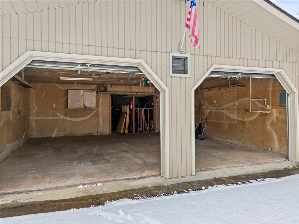 Venetia, Pennsylvania, 15367, United States, 3 Bedrooms Bedrooms, ,3 BathroomsBathrooms,Residential,For Sale,2001468