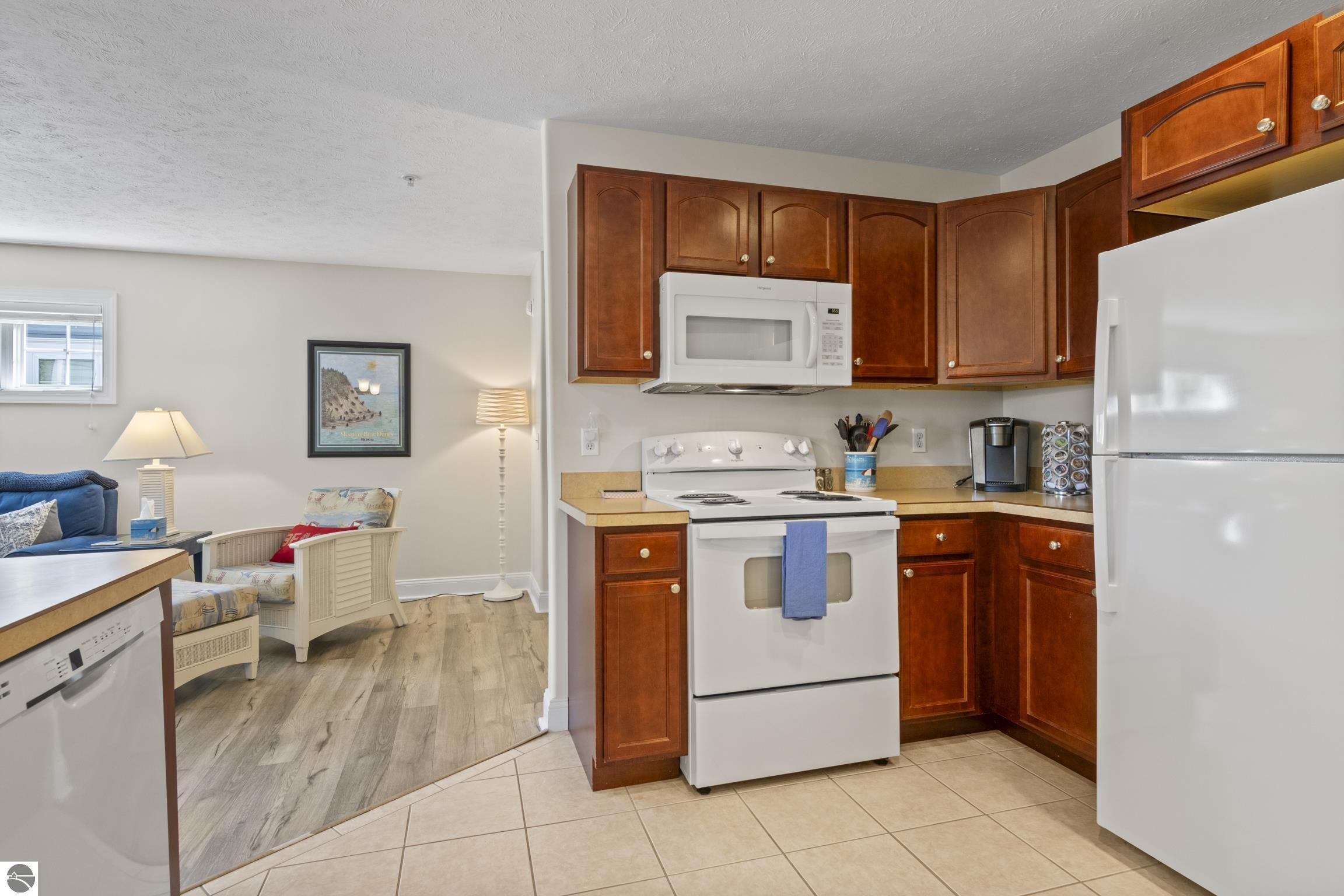Traverse City, Michigan, 49686, United States, 2 Bedrooms Bedrooms, ,3 BathroomsBathrooms,Residential,For Sale,1926314