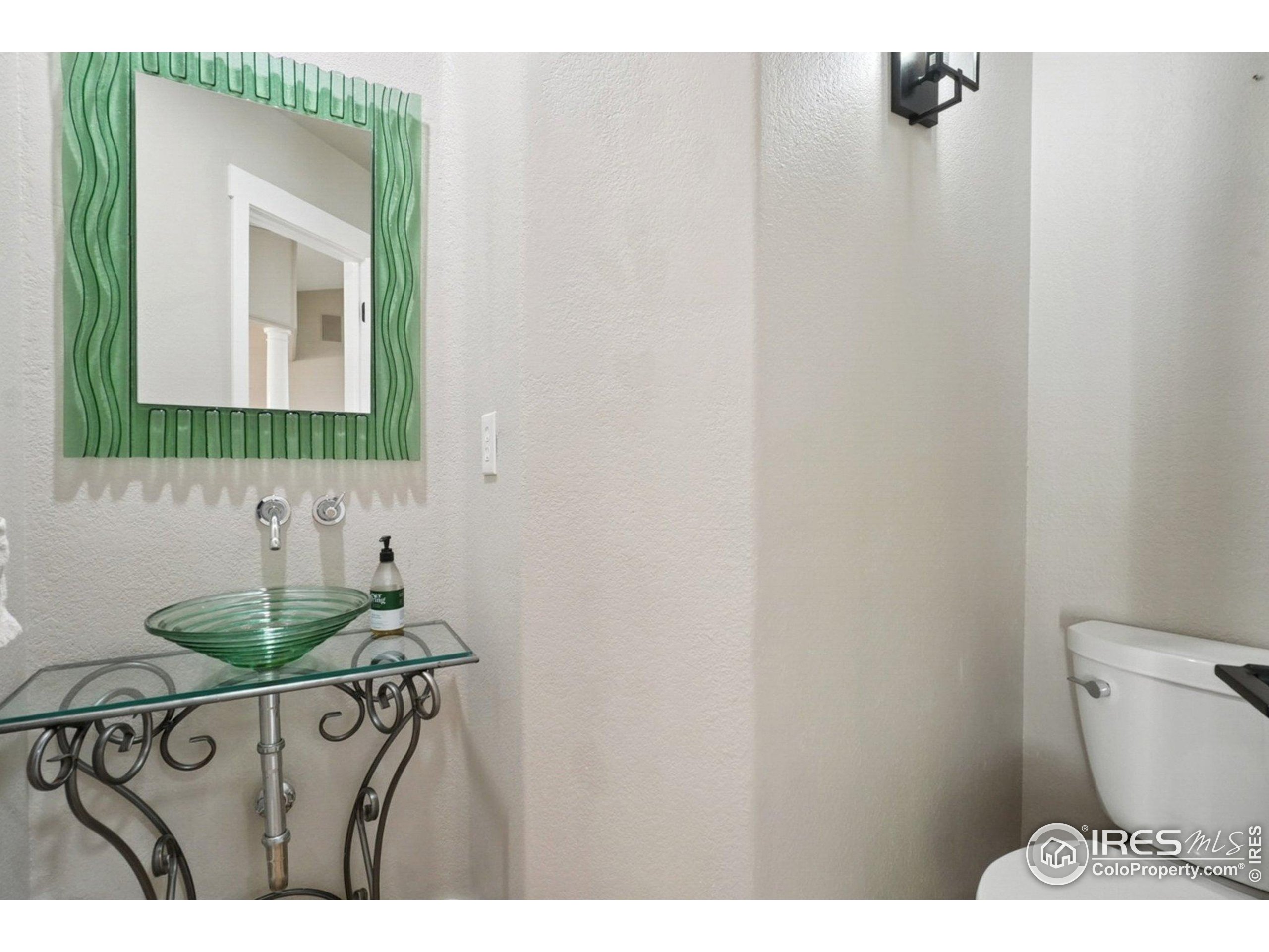 Greeley, Colorado, 80634, United States, 5 Bedrooms Bedrooms, ,3 BathroomsBathrooms,Residential,For Sale,1973061