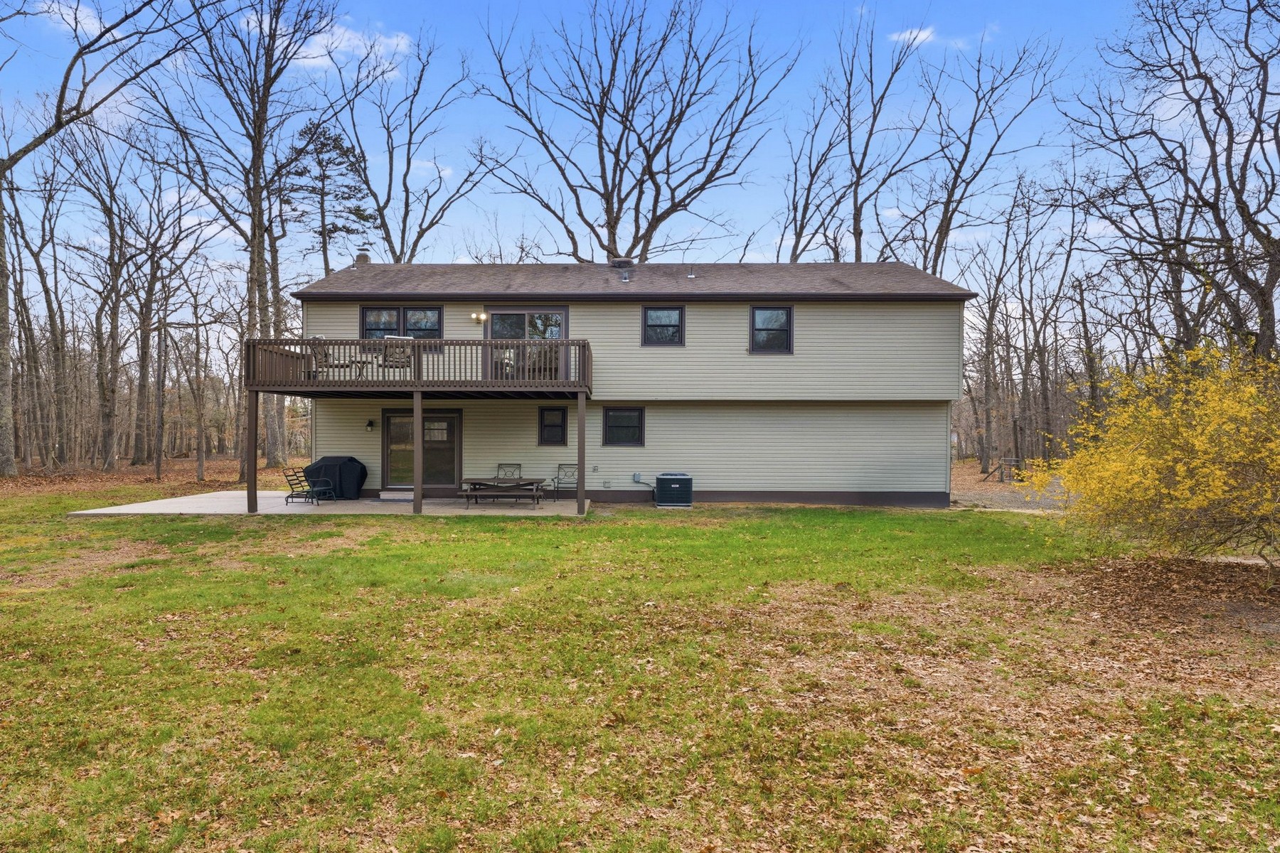  6311 Pine St - 物件實景