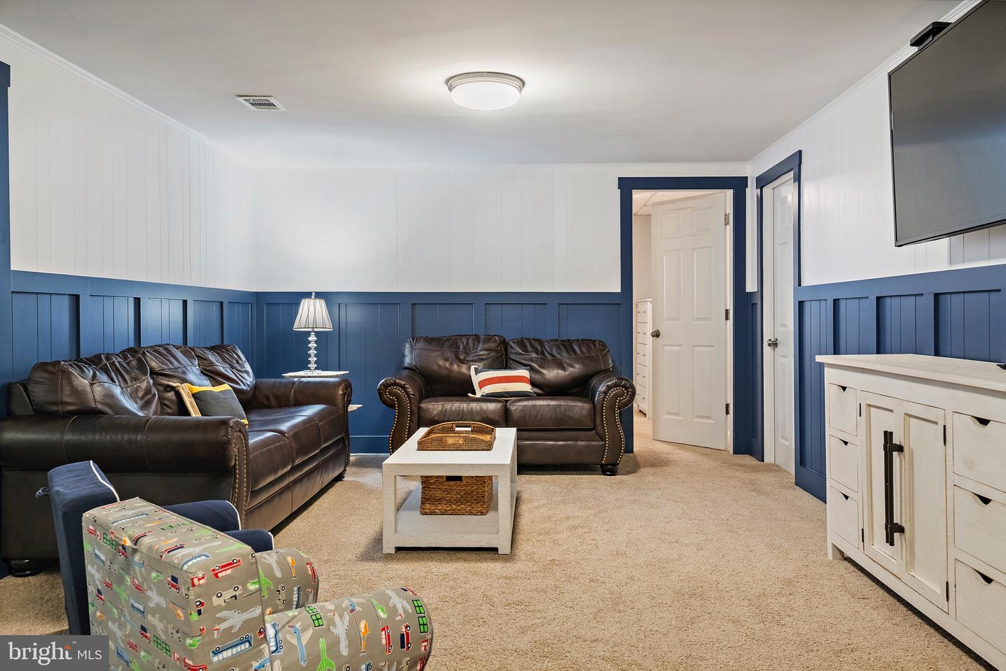 ANNAPOLIS, Maryland, 21401, United States, 4 Bedrooms Bedrooms, ,3 BathroomsBathrooms,Residential,For Sale,1988368