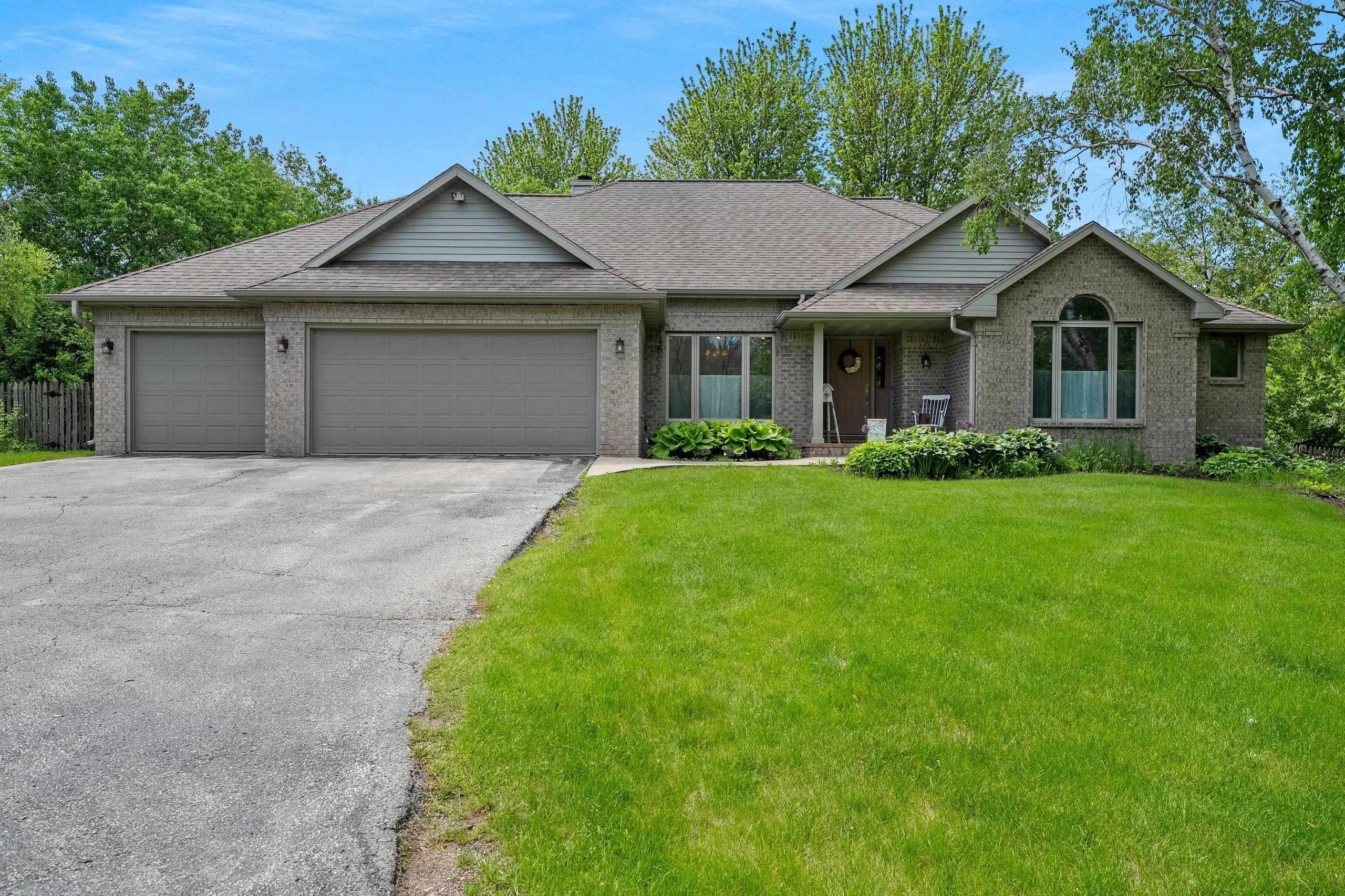 DE PERE, Wisconsin, 54115-9240, United States, 4 Bedrooms Bedrooms, ,4 BathroomsBathrooms,Residential,For Sale,2048017