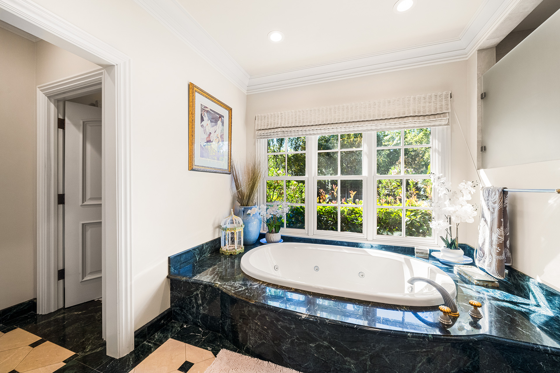  Stunning Saratoga Estate on Expansive Private Grounds - 物件實景