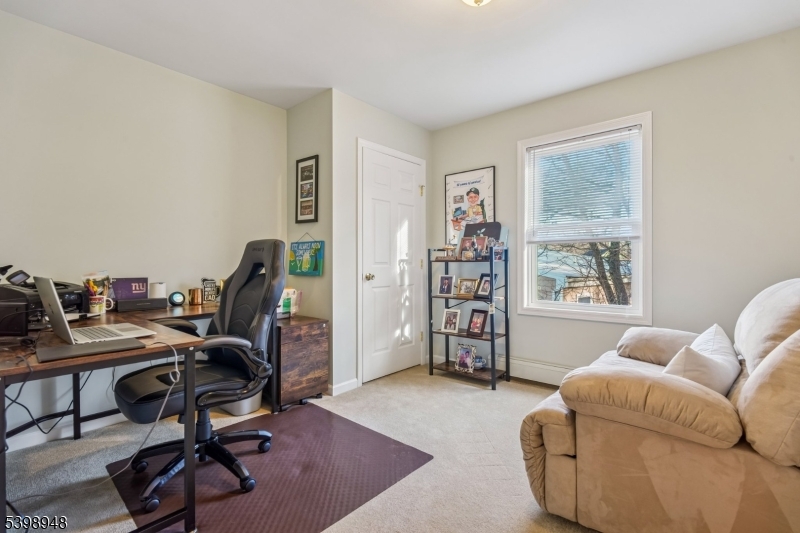 Roxbury Twp., New Jersey, 07850, United States, 4 Bedrooms Bedrooms, ,3 BathroomsBathrooms,Residential,For Sale,2003498