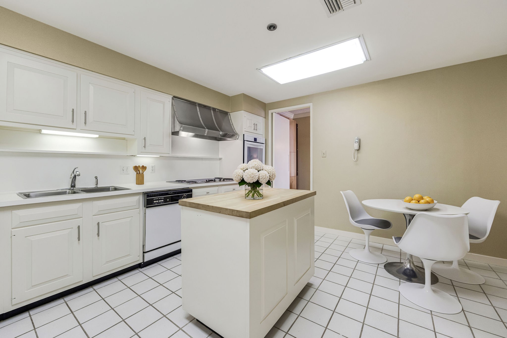  5555 Del Monte Drive #207 - 物件實景