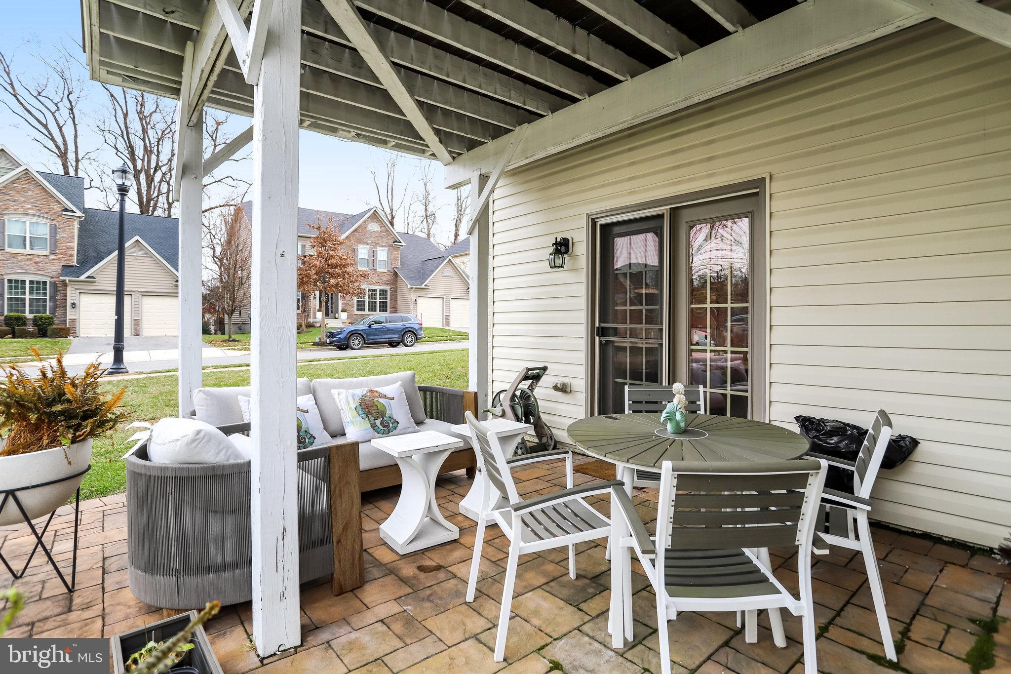 Lanham, Maryland, 20706, United States, 6 Bedrooms Bedrooms, ,5 BathroomsBathrooms,Residential,For Sale,2002849