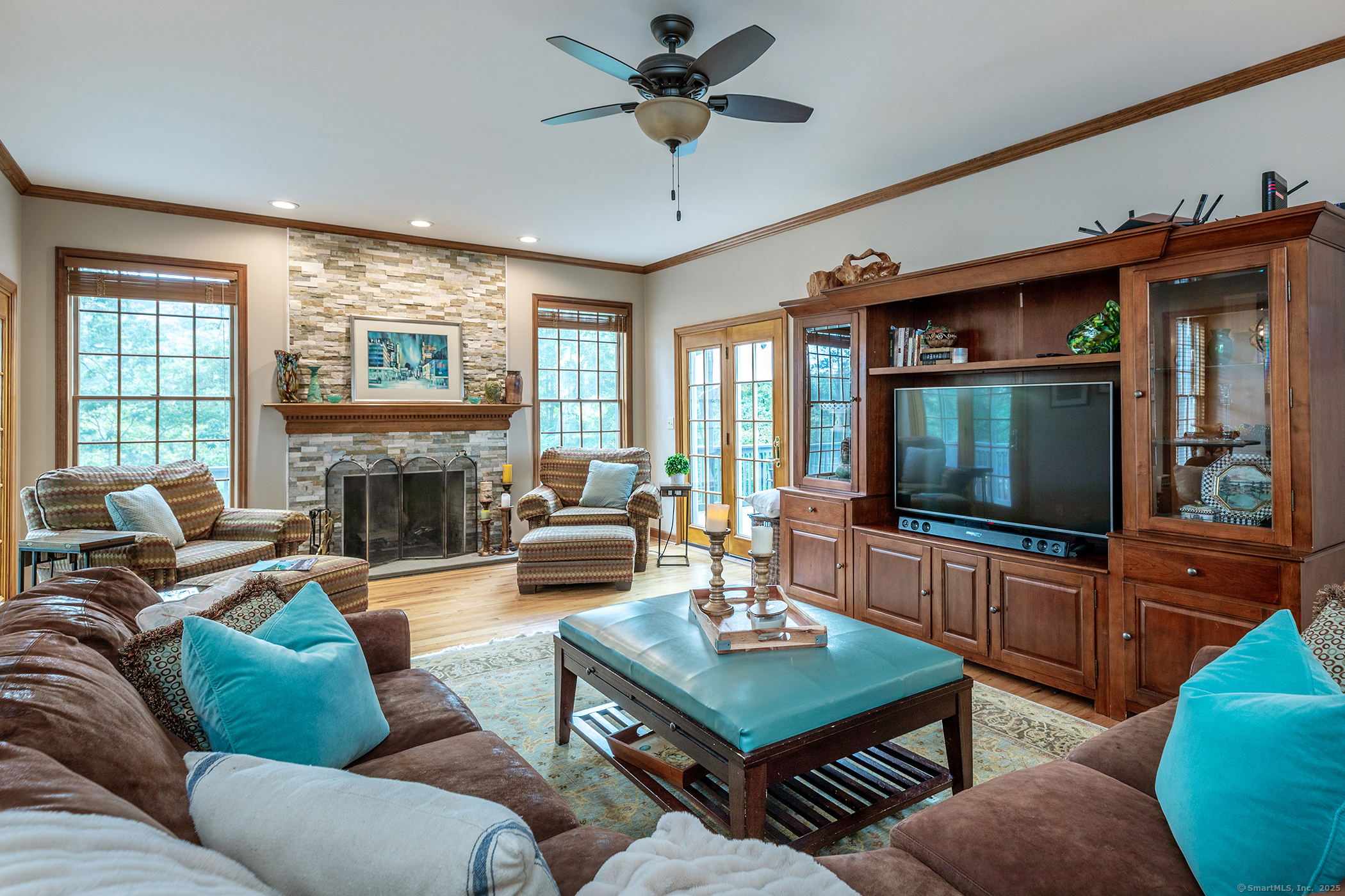 New Fairfield, Connecticut, 06812, United States, 4 Bedrooms Bedrooms, ,6 BathroomsBathrooms,Residential,For Sale,1949816