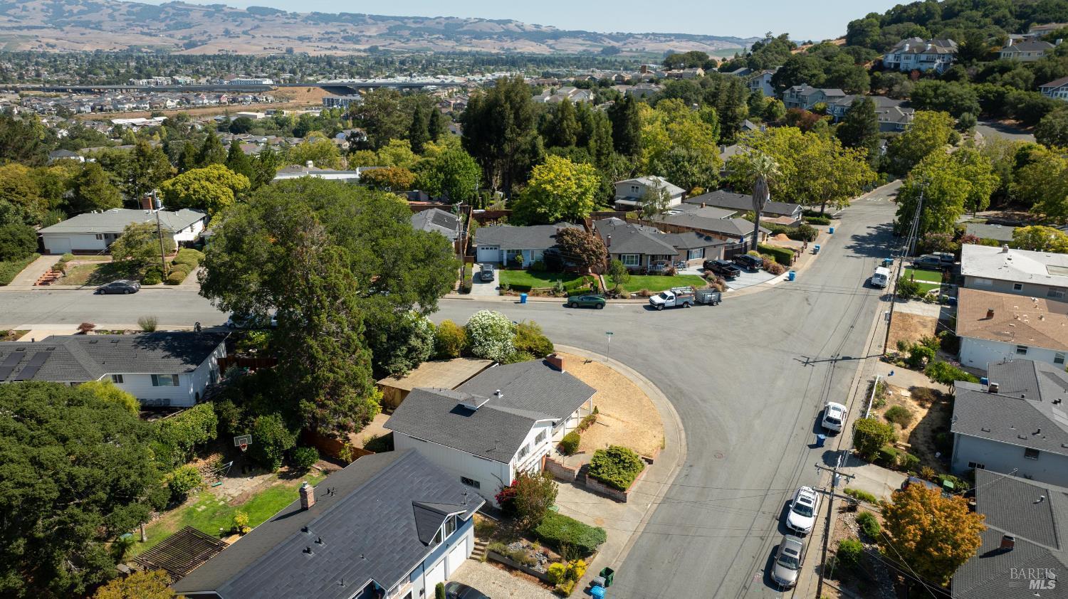 Petaluma, California, 94952, United States, 3 Bedrooms Bedrooms, ,3 BathroomsBathrooms,Residential,For Sale,1981148