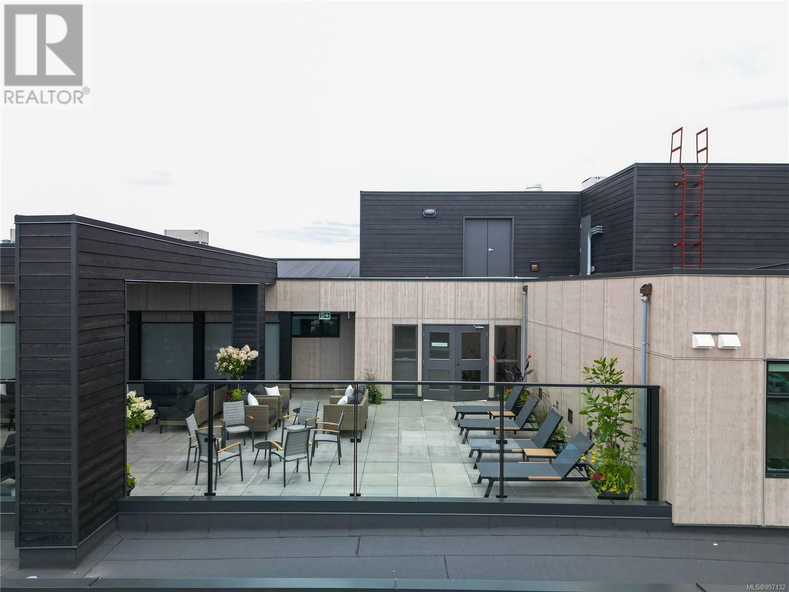 CENTRAL SAANICH, British Columbia, V8M 0B9, CA, 2 Bedrooms Bedrooms, ,2 BathroomsBathrooms,Residential,For Sale,1876111