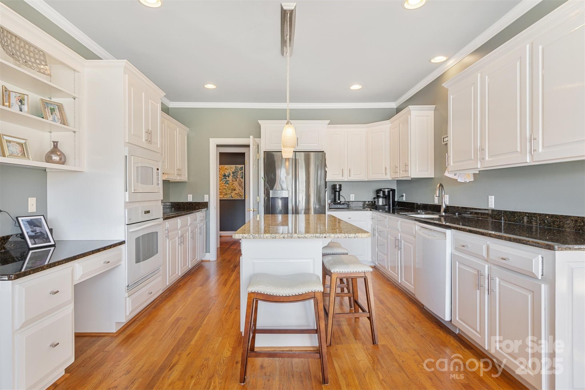 2425 Birdie Lane Ne, Conover, North Carolina, 28613, United States, 4 Bedrooms Bedrooms, ,4 BathroomsBathrooms,Residential,For Sale,2425 Birdie Lane Ne,1668350