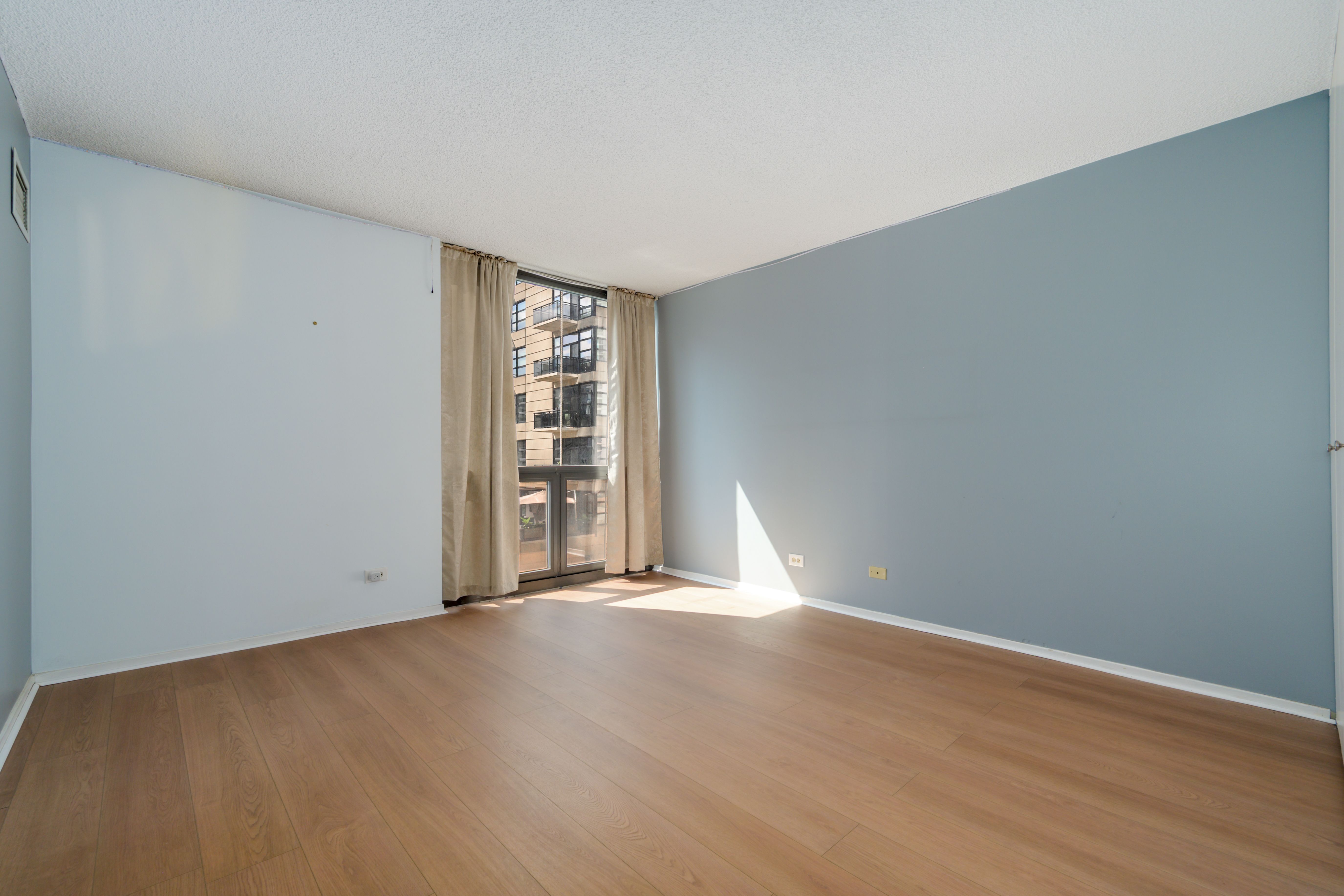  River North Condo Offering 850 Square Feet in an Unbeatable Location - 物件實景