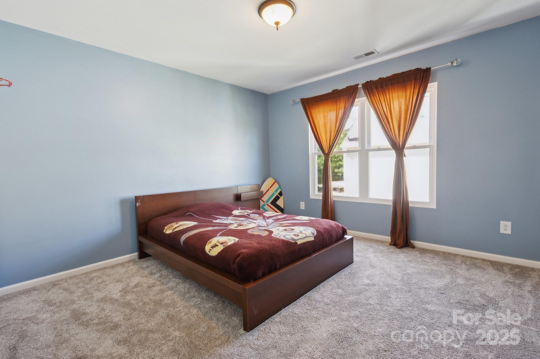 Fort Mill, South Carolina, 29708, United States, 6 Bedrooms Bedrooms, ,3 BathroomsBathrooms,Residential,For Sale,1963992