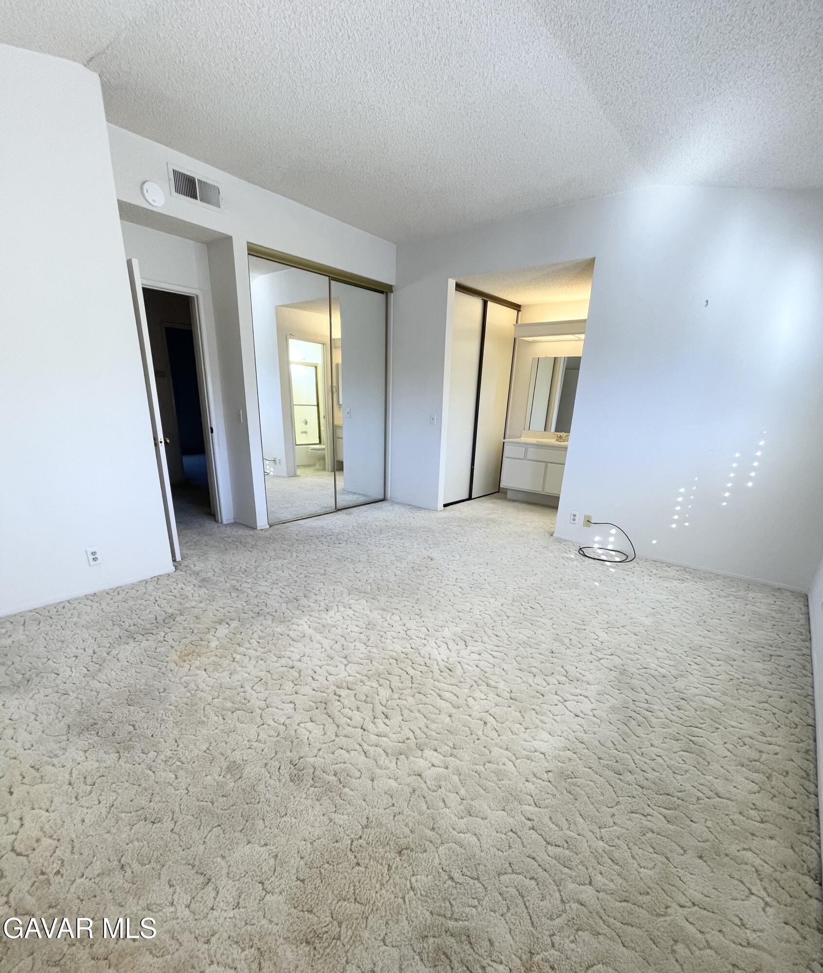 Palmdale, California, 93551, United States, 3 Bedrooms Bedrooms, ,3 BathroomsBathrooms,Residential,For Sale,1973672