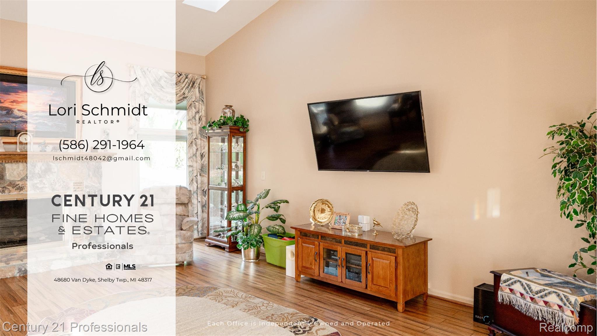 RochesterHills, Michigan, 48309, United States, 4 Bedrooms Bedrooms, ,4 BathroomsBathrooms,Residential,For Sale,1980404