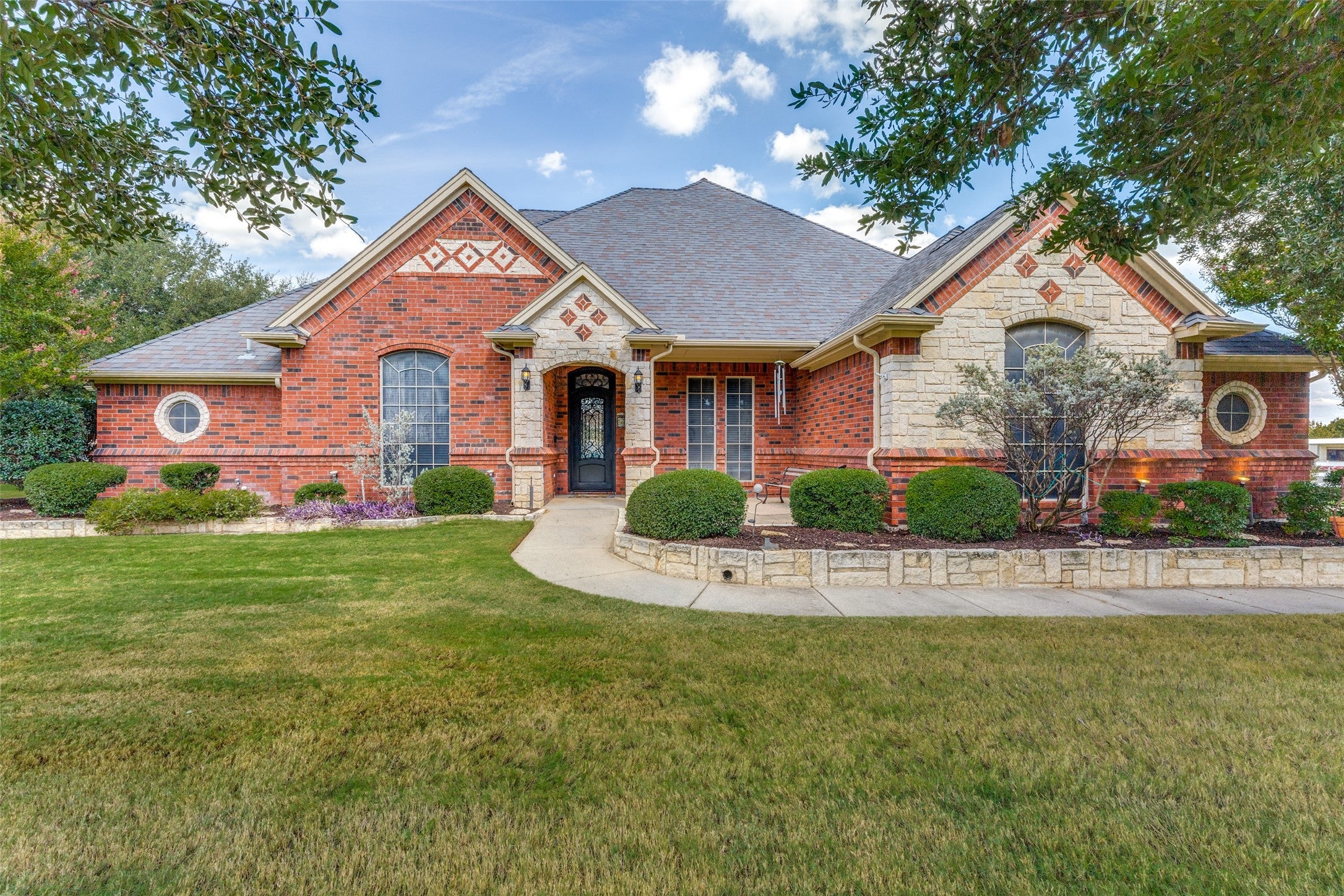 Haslet, Texas, 76052, United States, 4 Bedrooms Bedrooms, ,3 BathroomsBathrooms,Residential,For Sale,1975135