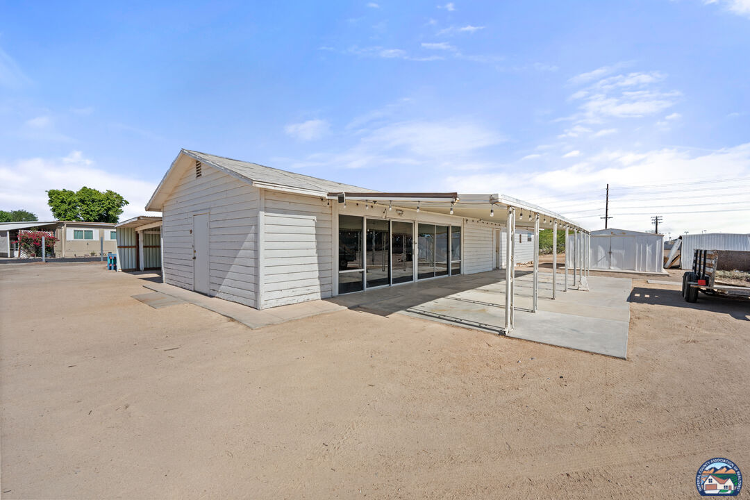 El Centro, California, 92243, United States, 3 Bedrooms Bedrooms, ,2 BathroomsBathrooms,Residential,For Sale,1939319