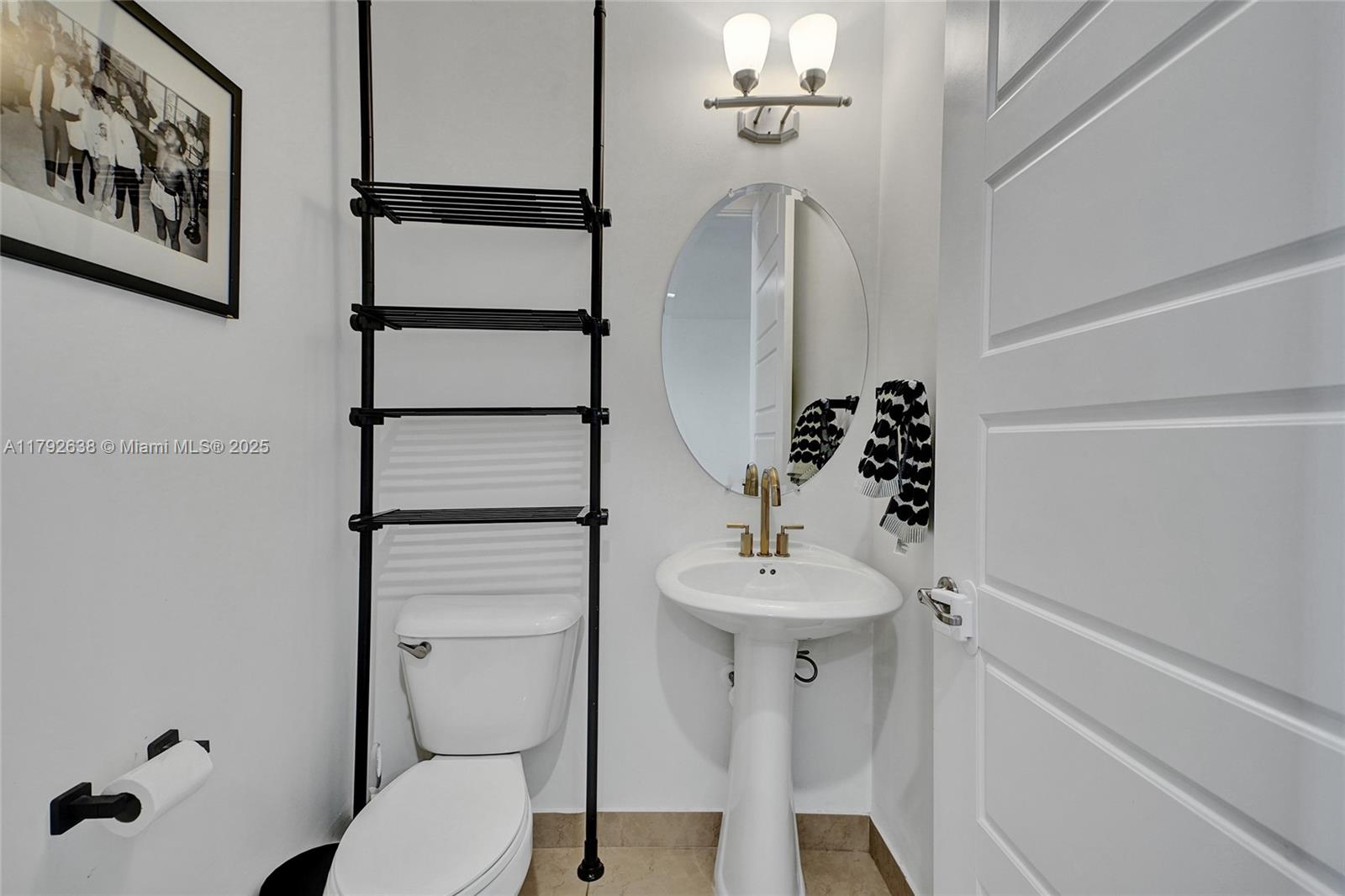 Miami, Florida, 33179, United States, 3 Bedrooms Bedrooms, ,3 BathroomsBathrooms,Residential,For Sale,1787670