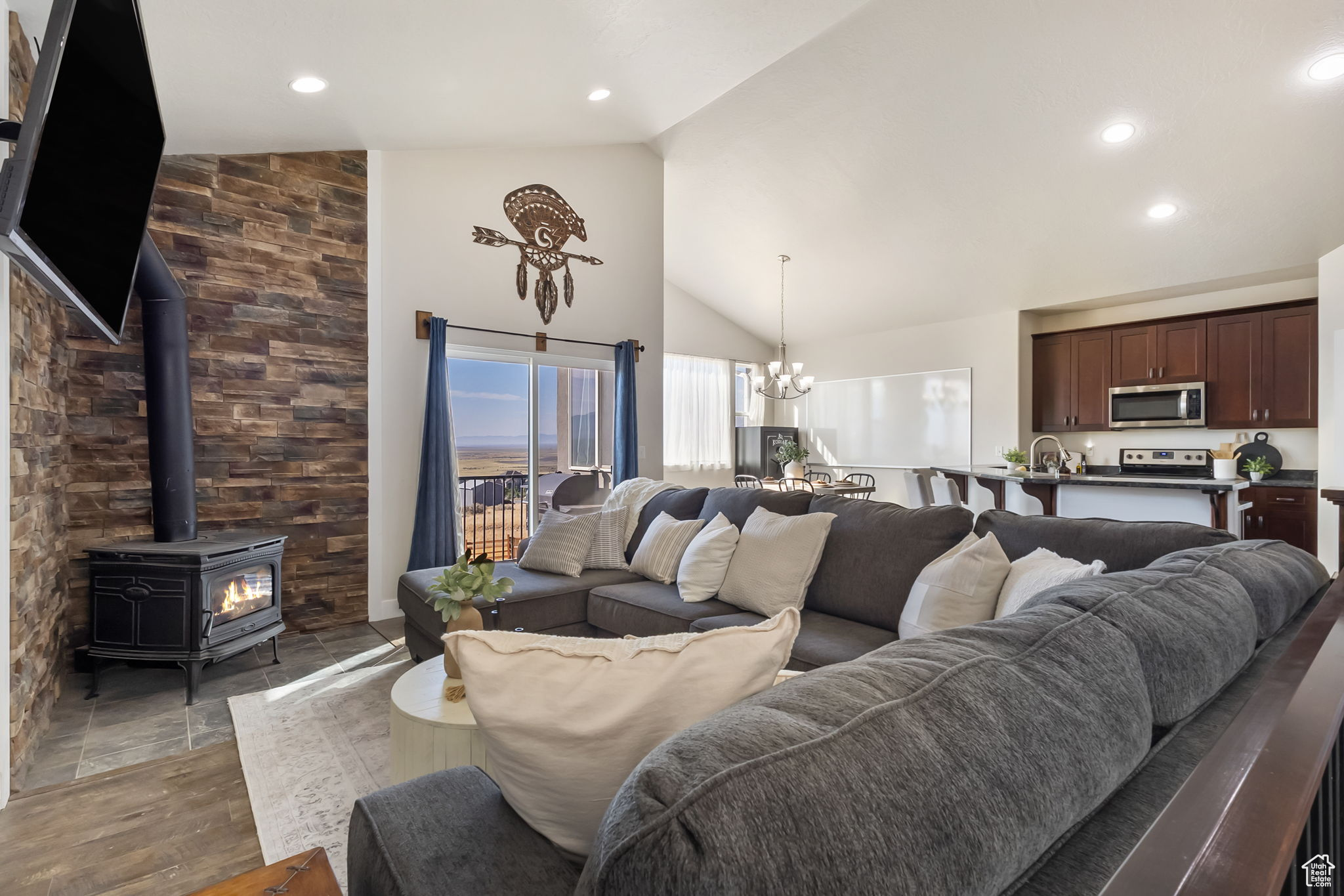 Stockton, Utah, 84071, United States, 3 Bedrooms Bedrooms, ,3 BathroomsBathrooms,Residential,For Sale,1927433