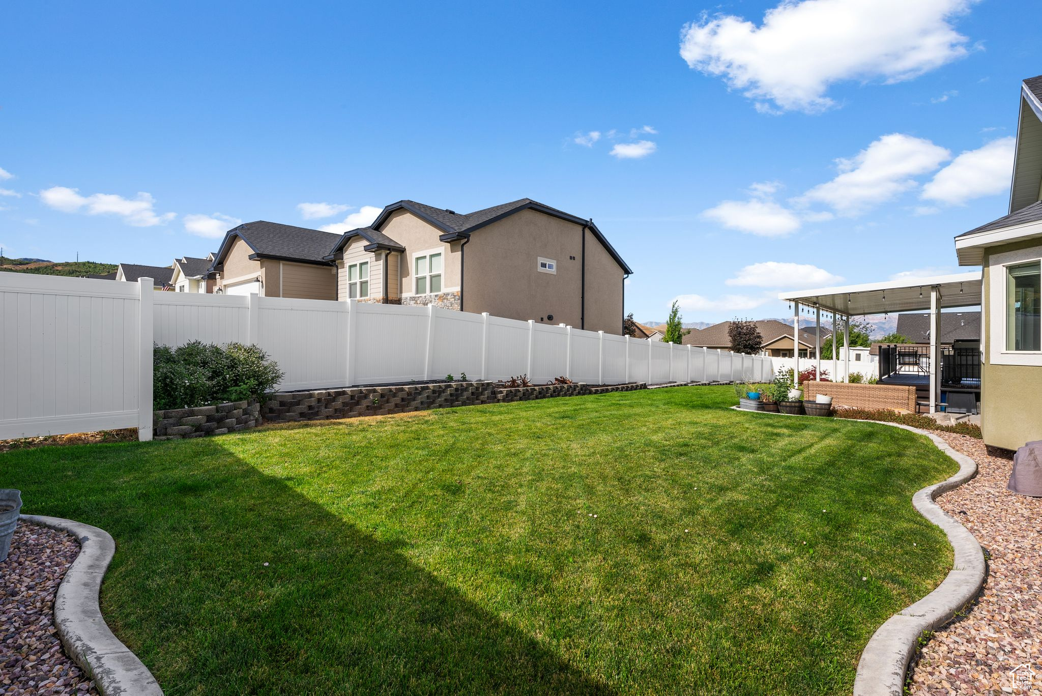 Tooele, Utah, 84074, United States, 5 Bedrooms Bedrooms, ,3 BathroomsBathrooms,Residential,For Sale,1907581