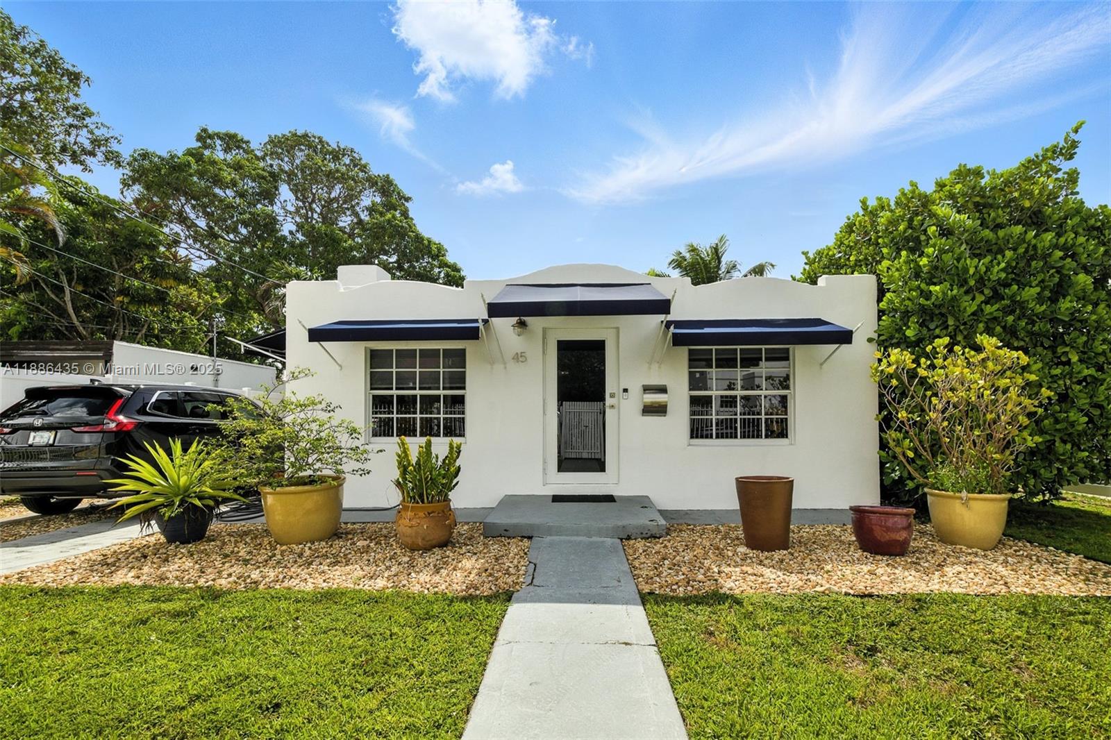 Miami, Florida, 33125, United States, 2 Bedrooms Bedrooms, ,1 BathroomBathrooms,Residential,For Sale,1954935