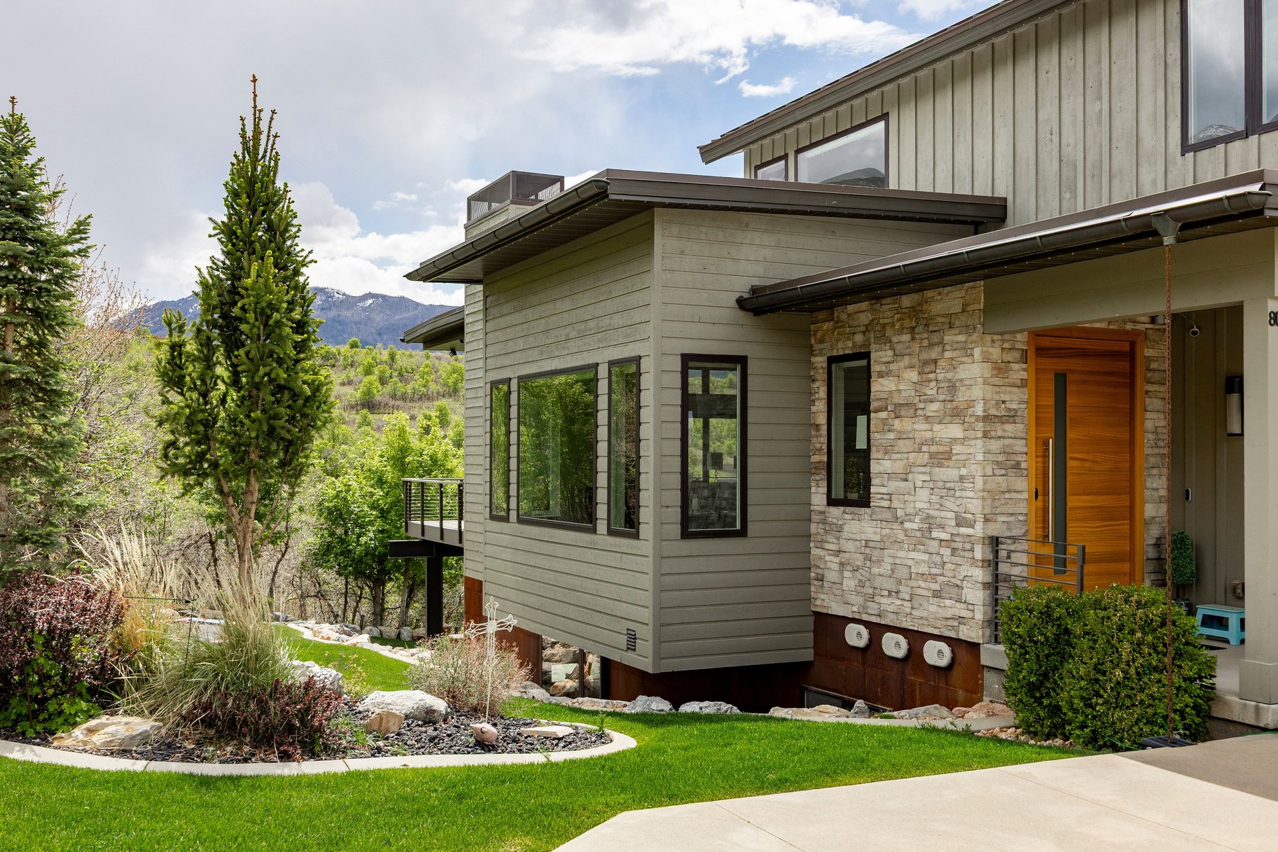  Mountain Contemporary Masterpiece with Panoramic Summit Creek Views - 物件實景