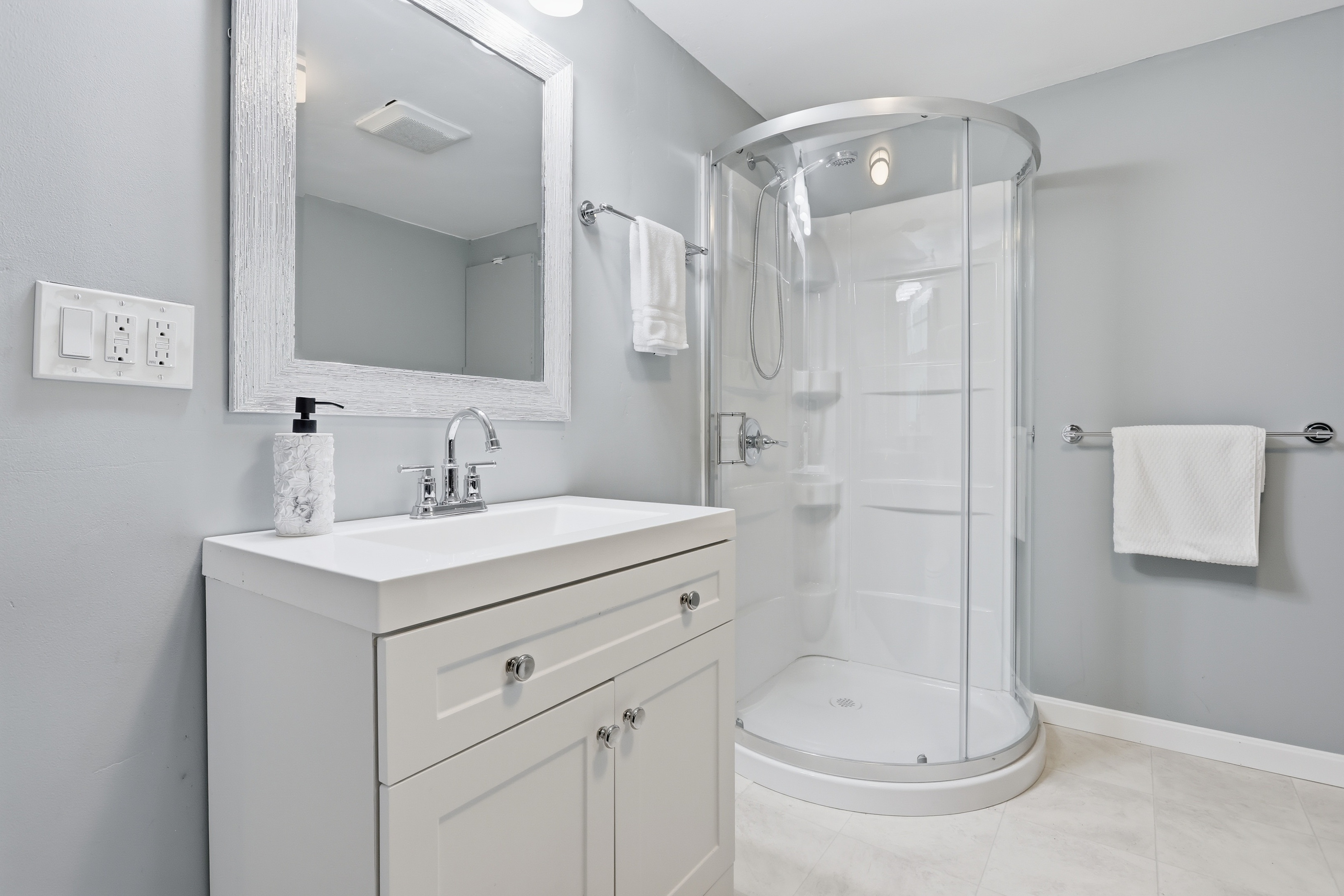  42 Jason Drive, Goffstown, NH 03045 - 物件實景