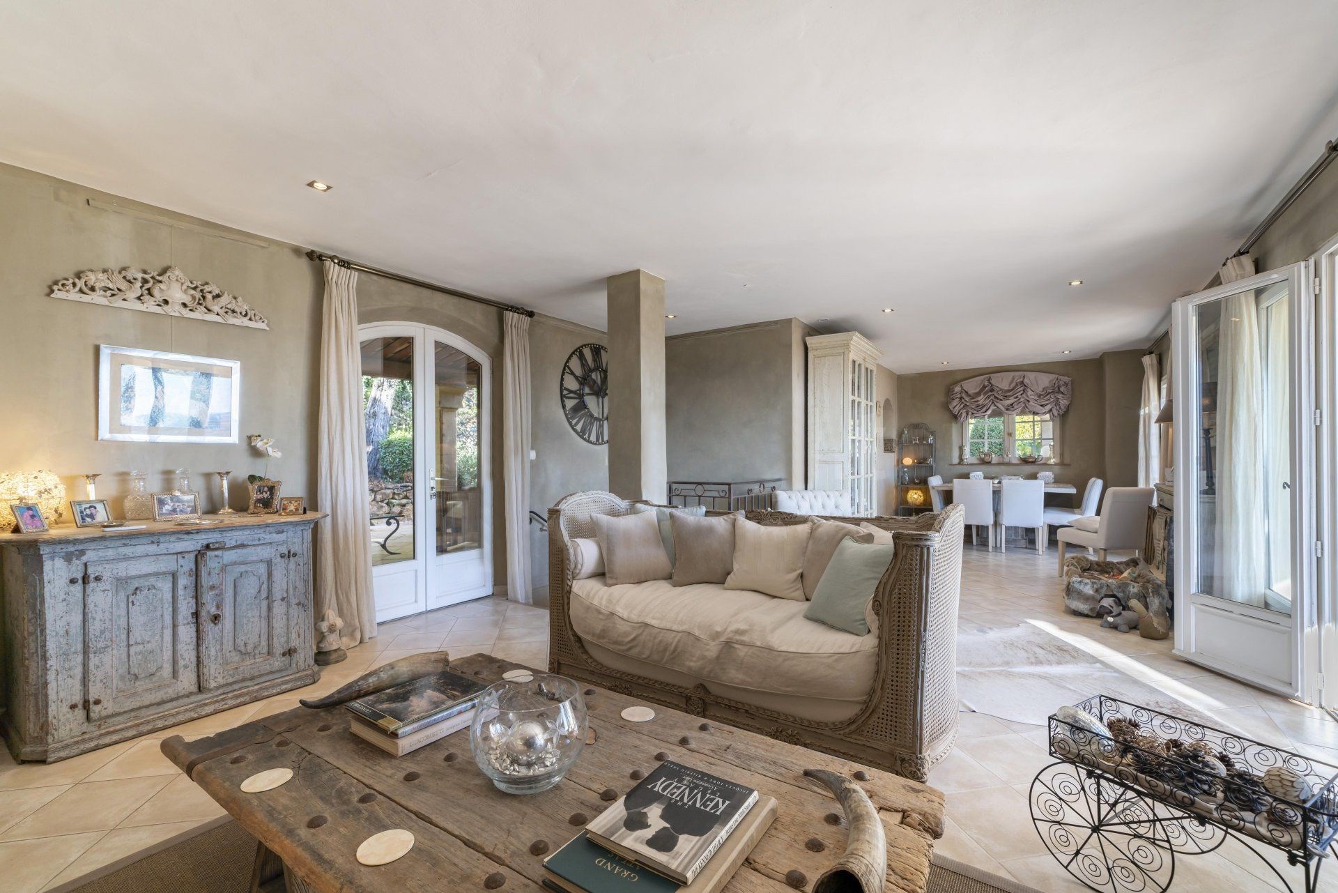  Exceptional provençal villa in Châteauneuf-Grasse with panoramic sea and hills … - 物件實景