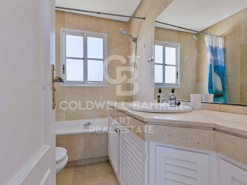 Estepona, Andalusia, ES, 4 Bedrooms Bedrooms, ,4 BathroomsBathrooms,Residential,For Sale,1708349