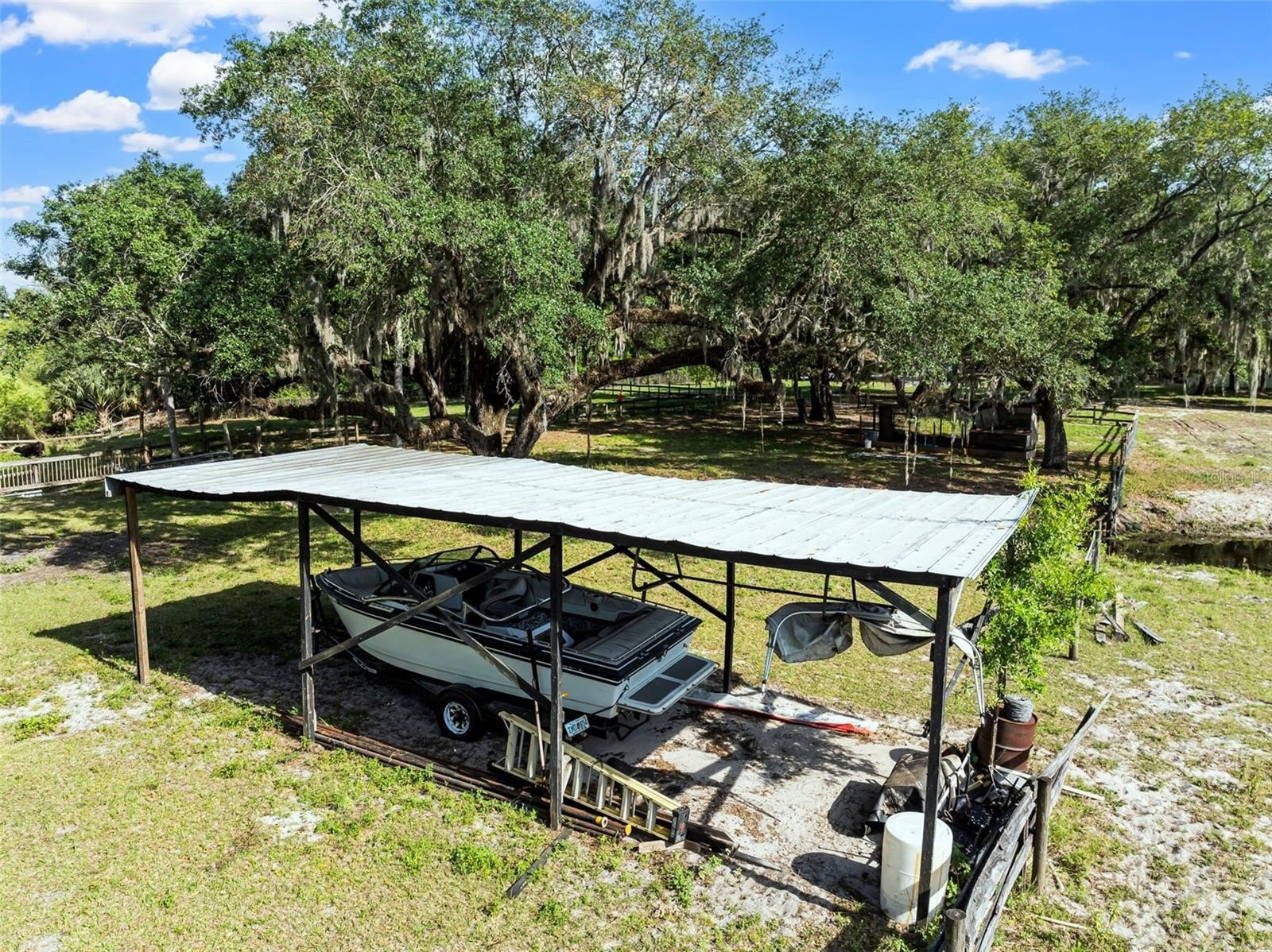 HAINES CITY, Florida, 33844, United States, 4 Bedrooms Bedrooms, ,3 BathroomsBathrooms,Residential,For Sale,1983329