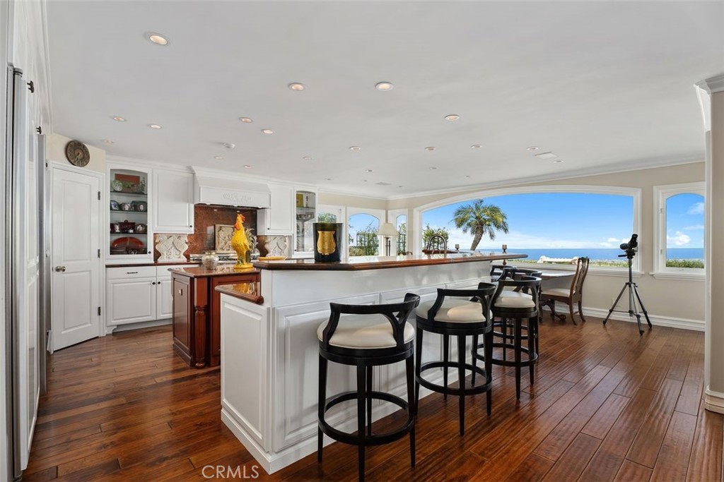 Corona del Mar, California, 92625, United States, 5 Bedrooms Bedrooms, ,5 BathroomsBathrooms,Residential,For Sale,1918419