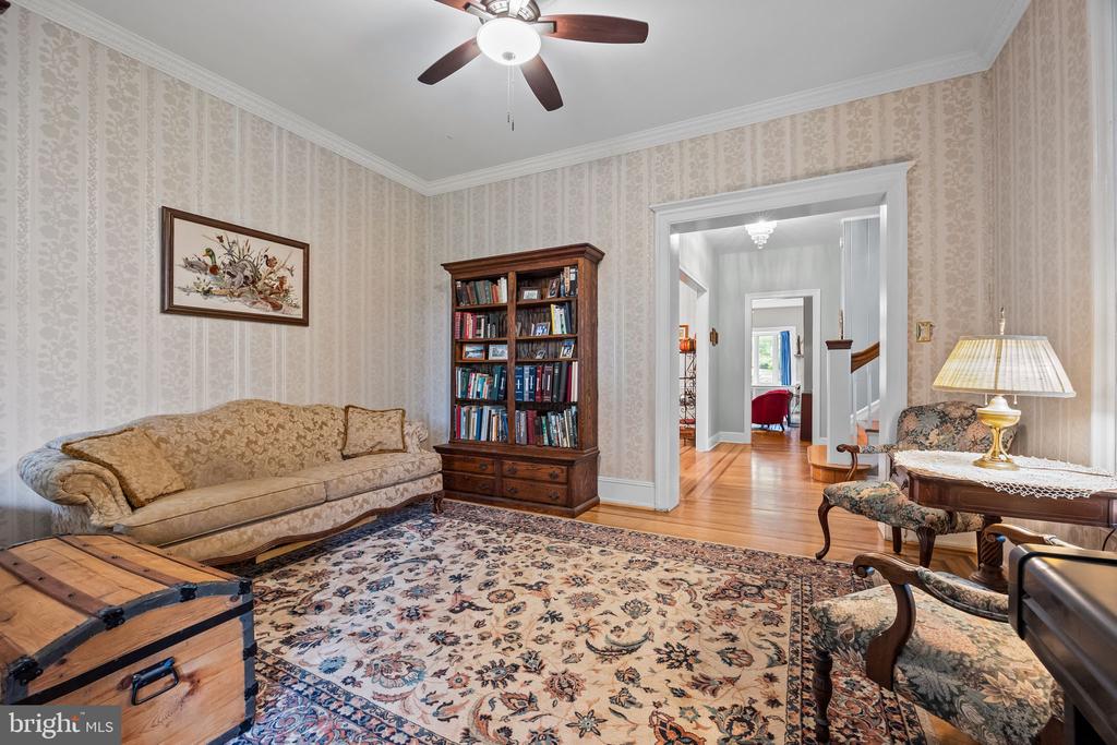 Lansdowne, Pennsylvania, 19050, United States, 5 Bedrooms Bedrooms, ,3 BathroomsBathrooms,Residential,For Sale,1926052