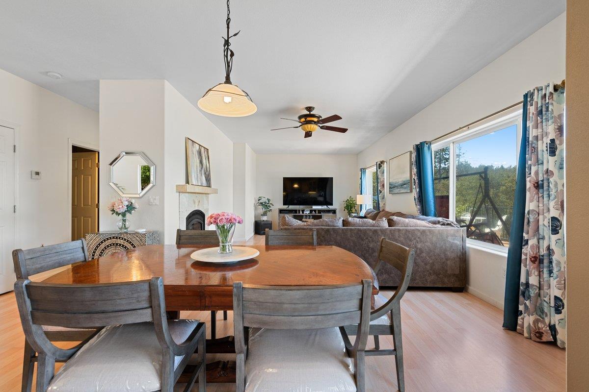 Grass Valley, California, 95949, United States, 4 Bedrooms Bedrooms, ,3 BathroomsBathrooms,Residential,For Sale,1924351