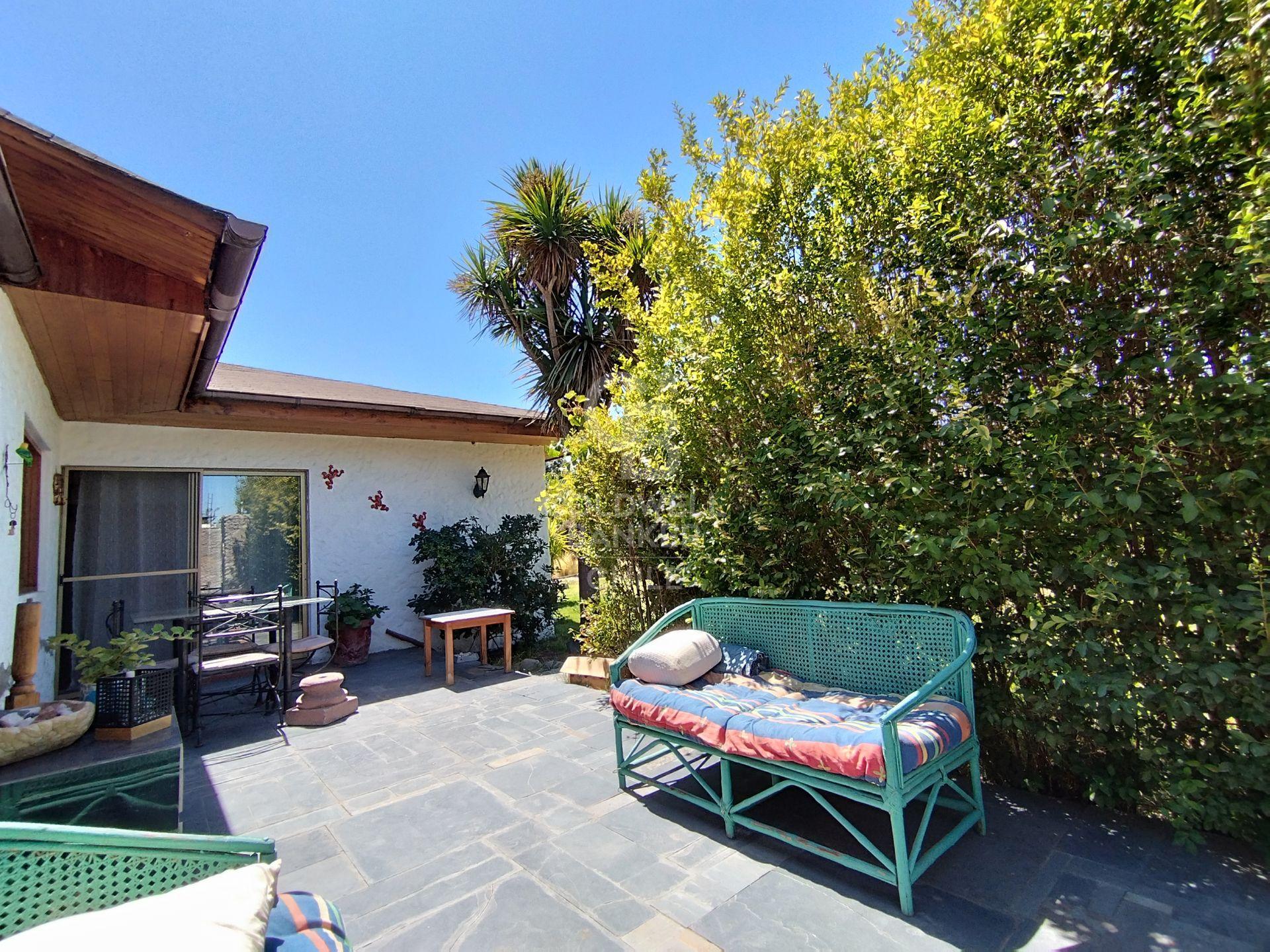 Lampa, Chile, 7 Bedrooms Bedrooms, ,5 BathroomsBathrooms,Residential,For Sale,1751708
