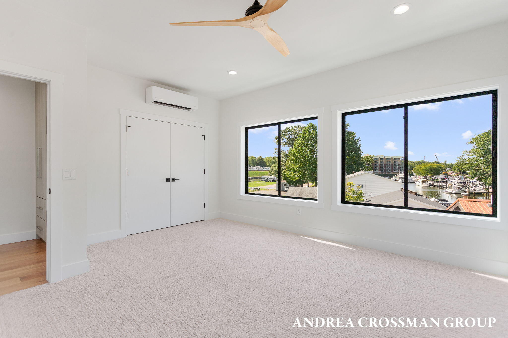 South Haven, Michigan, 49090, United States, 3 Bedrooms Bedrooms, ,3 BathroomsBathrooms,Residential,For Sale,1987692