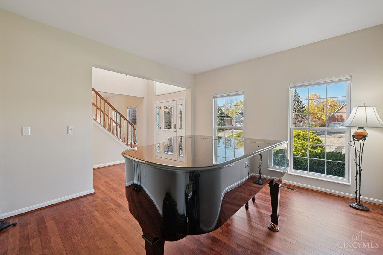 Mason, Ohio, 45040, United States, 5 Bedrooms Bedrooms, ,5 BathroomsBathrooms,Residential,For Sale,1988349