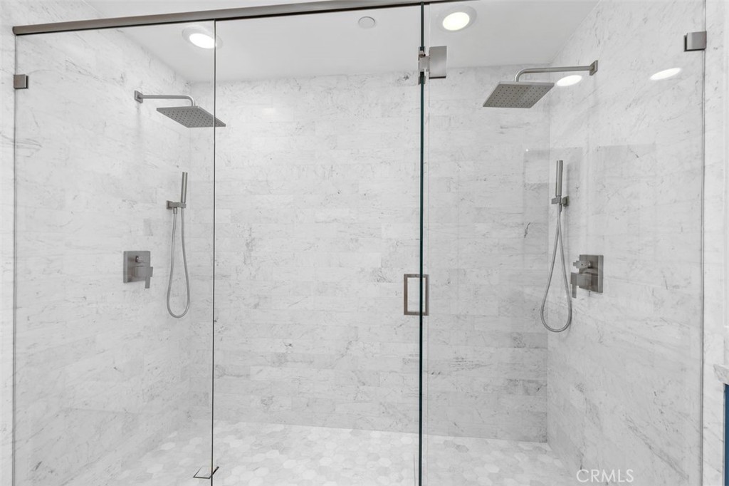 Long Beach, California, 90802, United States, 3 Bedrooms Bedrooms, ,3 BathroomsBathrooms,Residential,For Sale,2002105