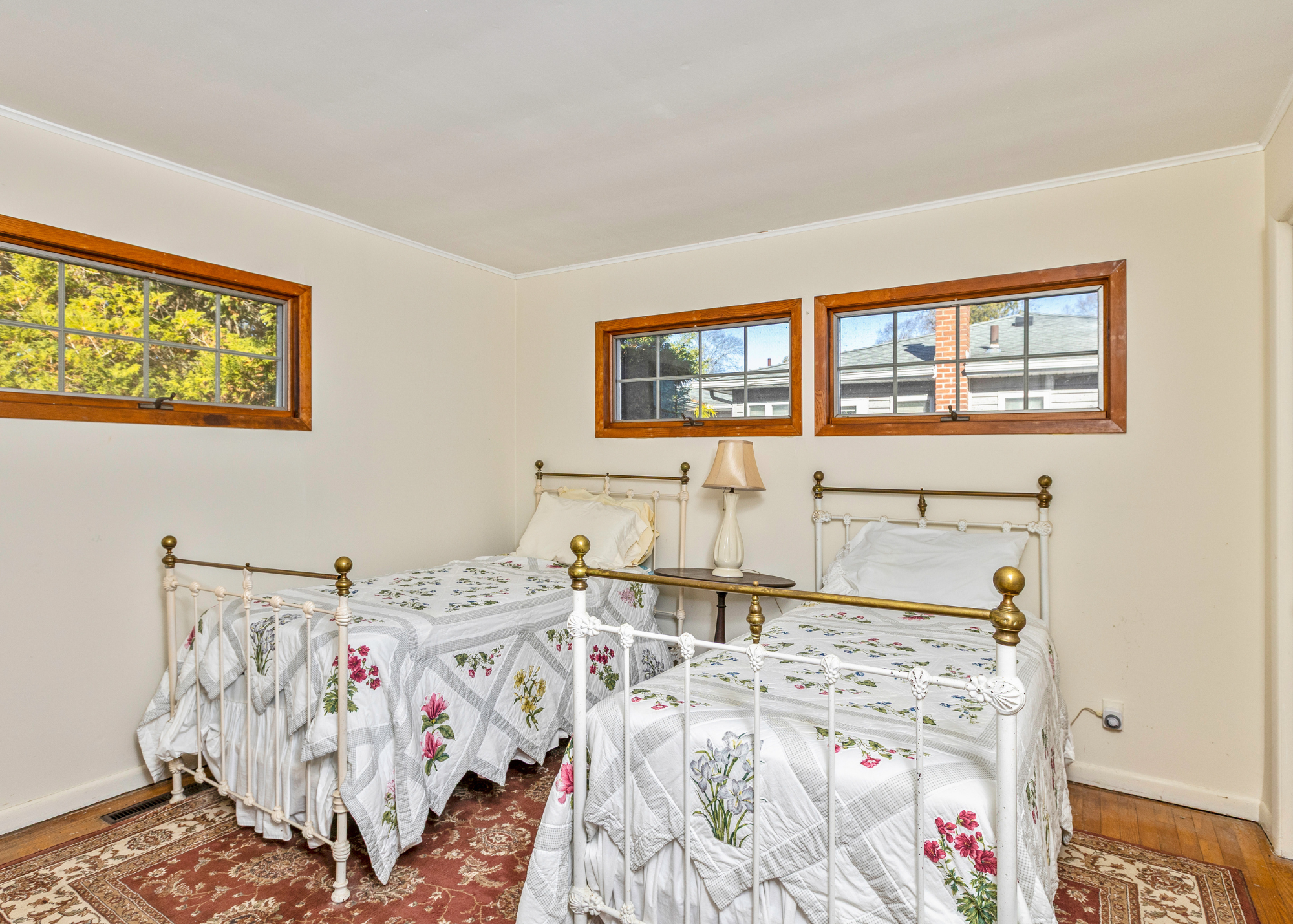 East Quogue, New York, 11942, United States, 2 Bedrooms Bedrooms, ,1 BathroomBathrooms,Residential,For Sale,2002980