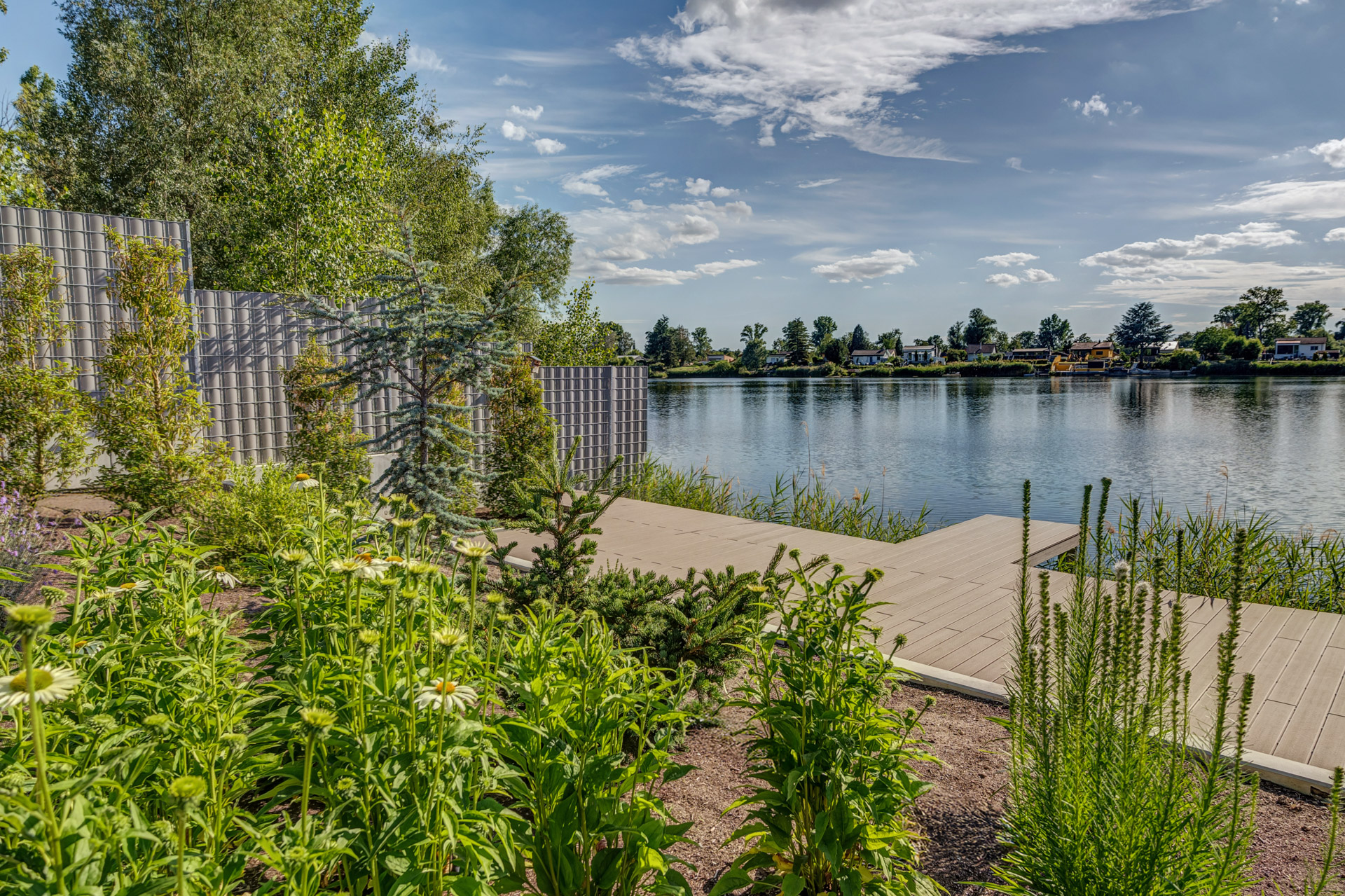  Exclusive two-home estate with direct lake access and spacious grounds - 物件實景