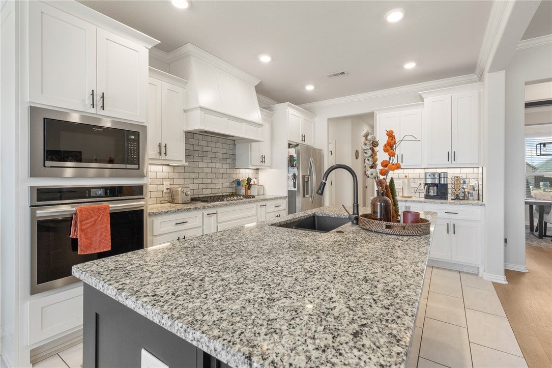 Pea Ridge, Arkansas, 72751, United States, 4 Bedrooms Bedrooms, ,3 BathroomsBathrooms,Residential,For Sale,1995681