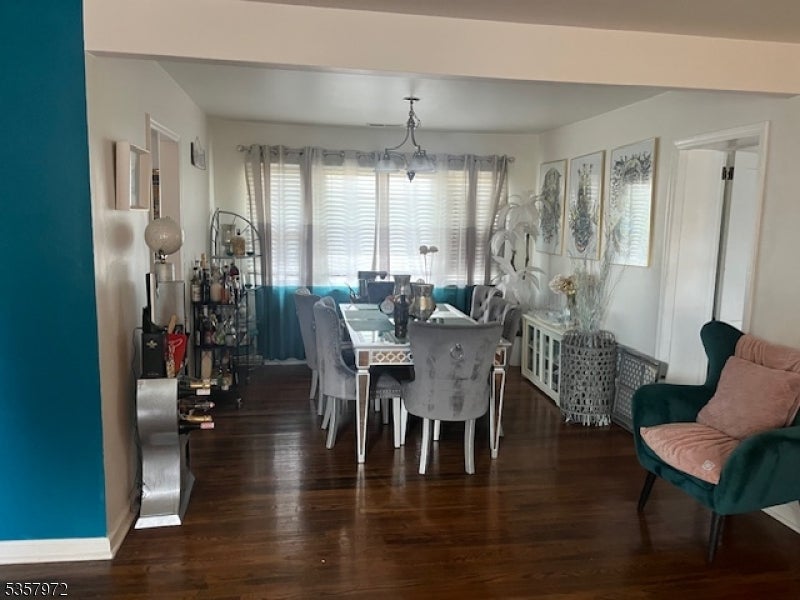 Clark Twp., New Jersey, 07066, United States, 4 Bedrooms Bedrooms, ,3 BathroomsBathrooms,Residential,For Sale,1980988