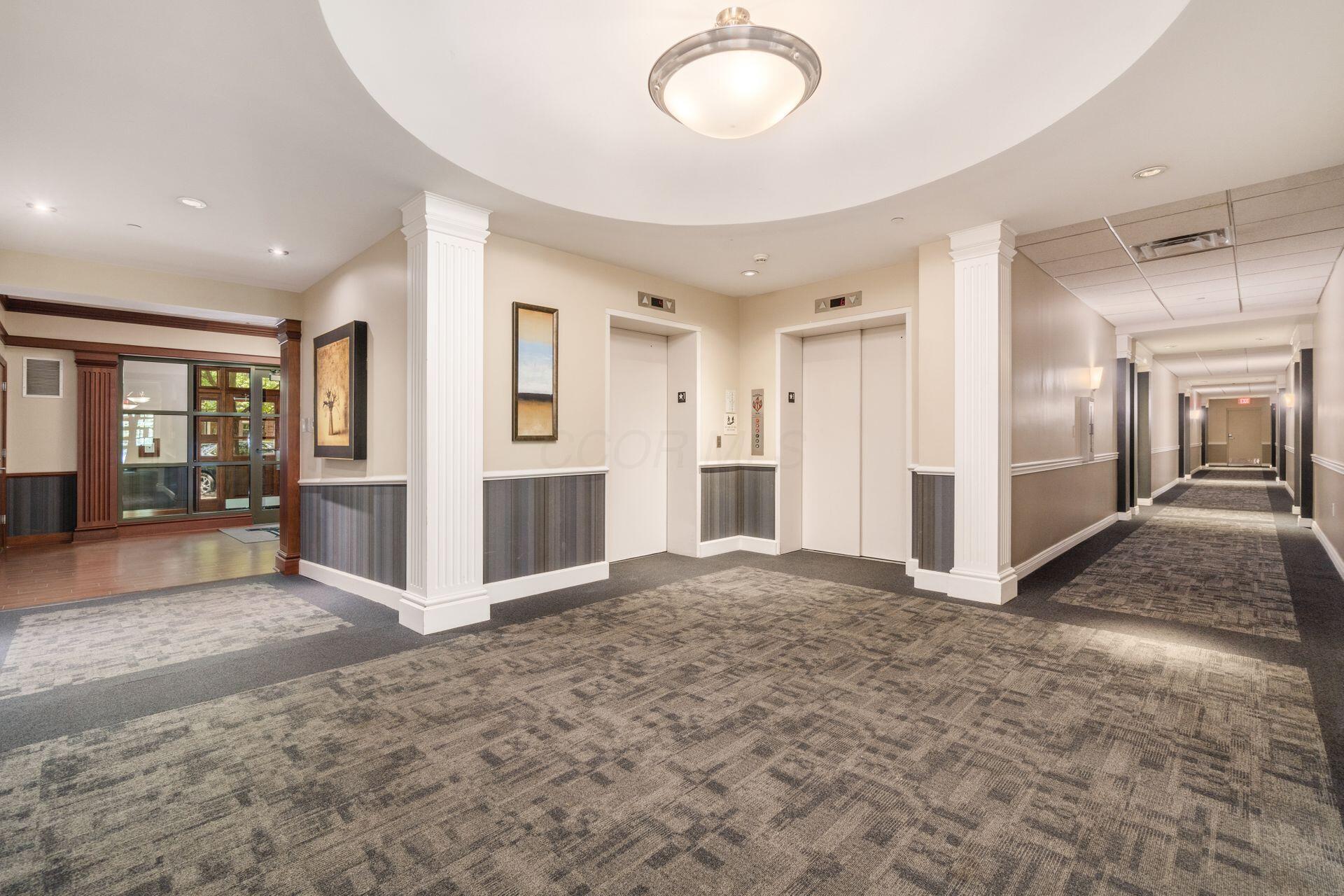 Columbus, Ohio, 43215, United States, 2 Bedrooms Bedrooms, ,3 BathroomsBathrooms,Residential,For Sale,1903521