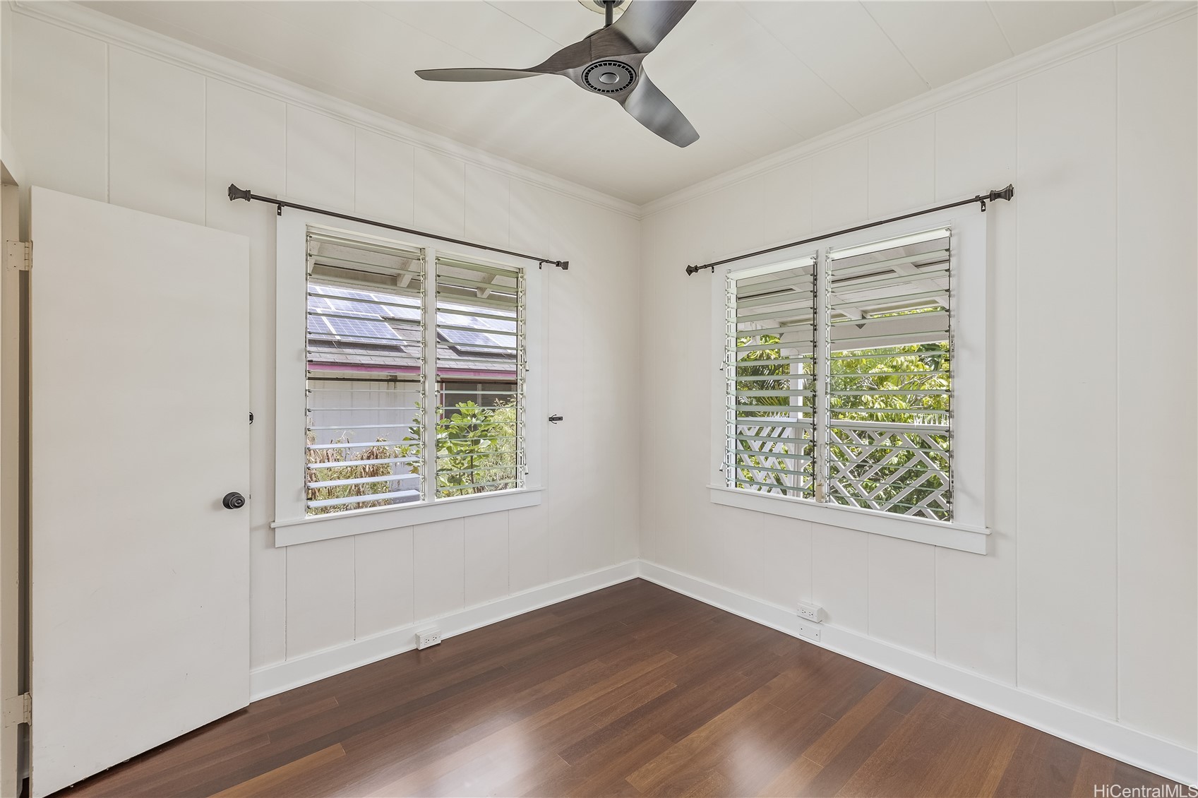 Honolulu, Hawaii, 96817, United States, 4 Bedrooms Bedrooms, ,2 BathroomsBathrooms,Residential,For Sale,1988231