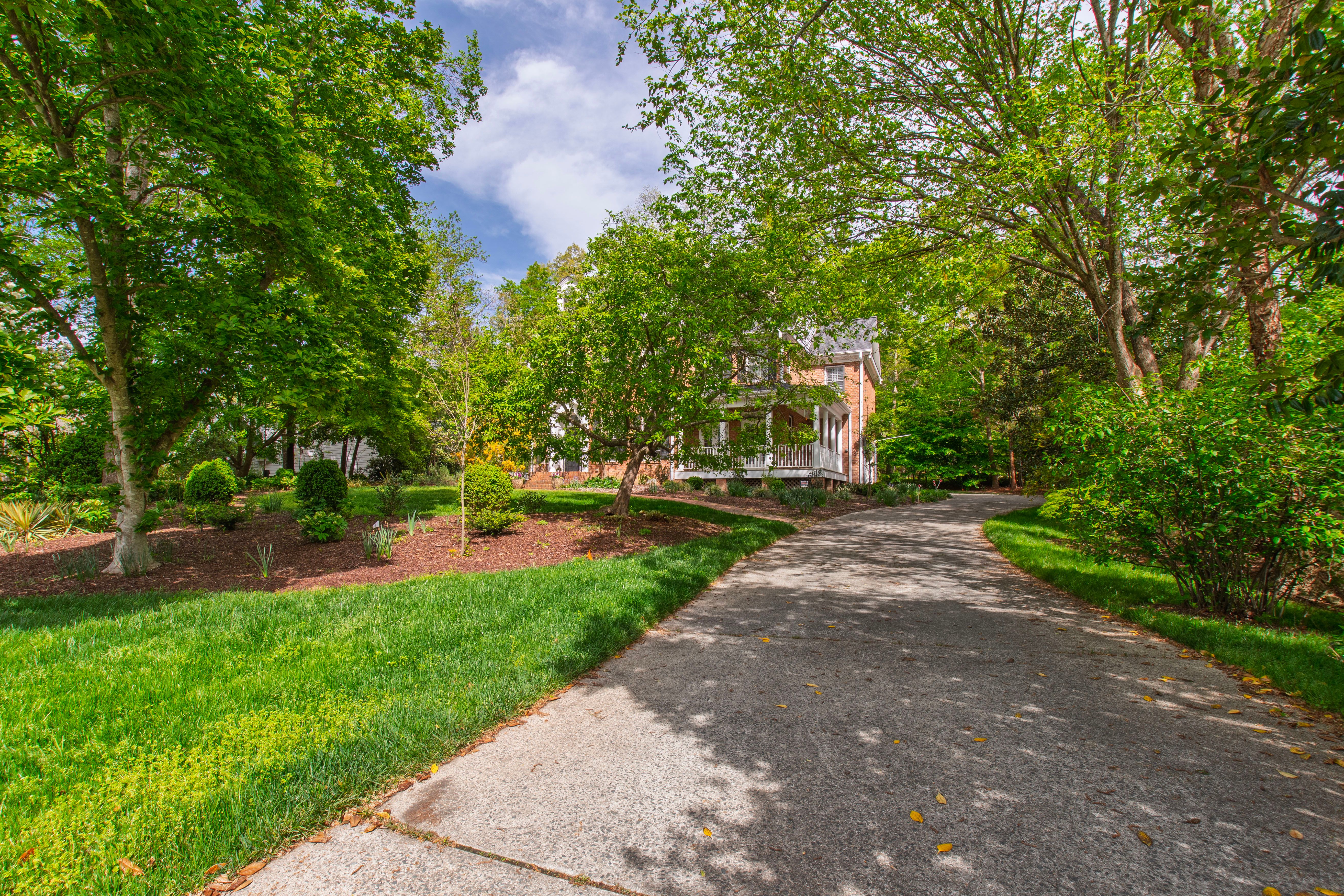  325 Nottingham Drive, Chapel Hill, NC 27517 - 物件實景