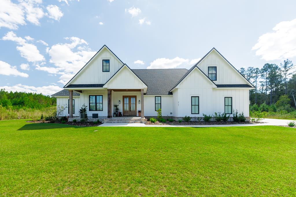 Valdosta, Georgia, 31601, United States, 4 Bedrooms Bedrooms, ,5 BathroomsBathrooms,Residential,For Sale,1991156