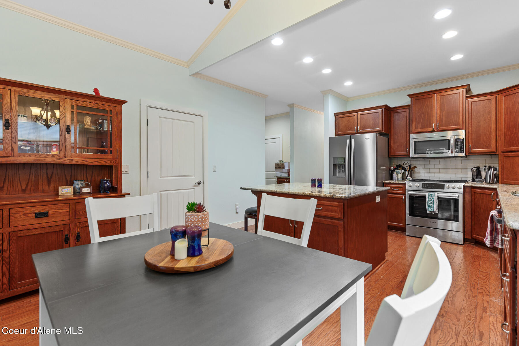 Coeur d'Alene, Idaho, 83815, United States, 2 Bedrooms Bedrooms, ,3 BathroomsBathrooms,Residential,For Sale,2010057