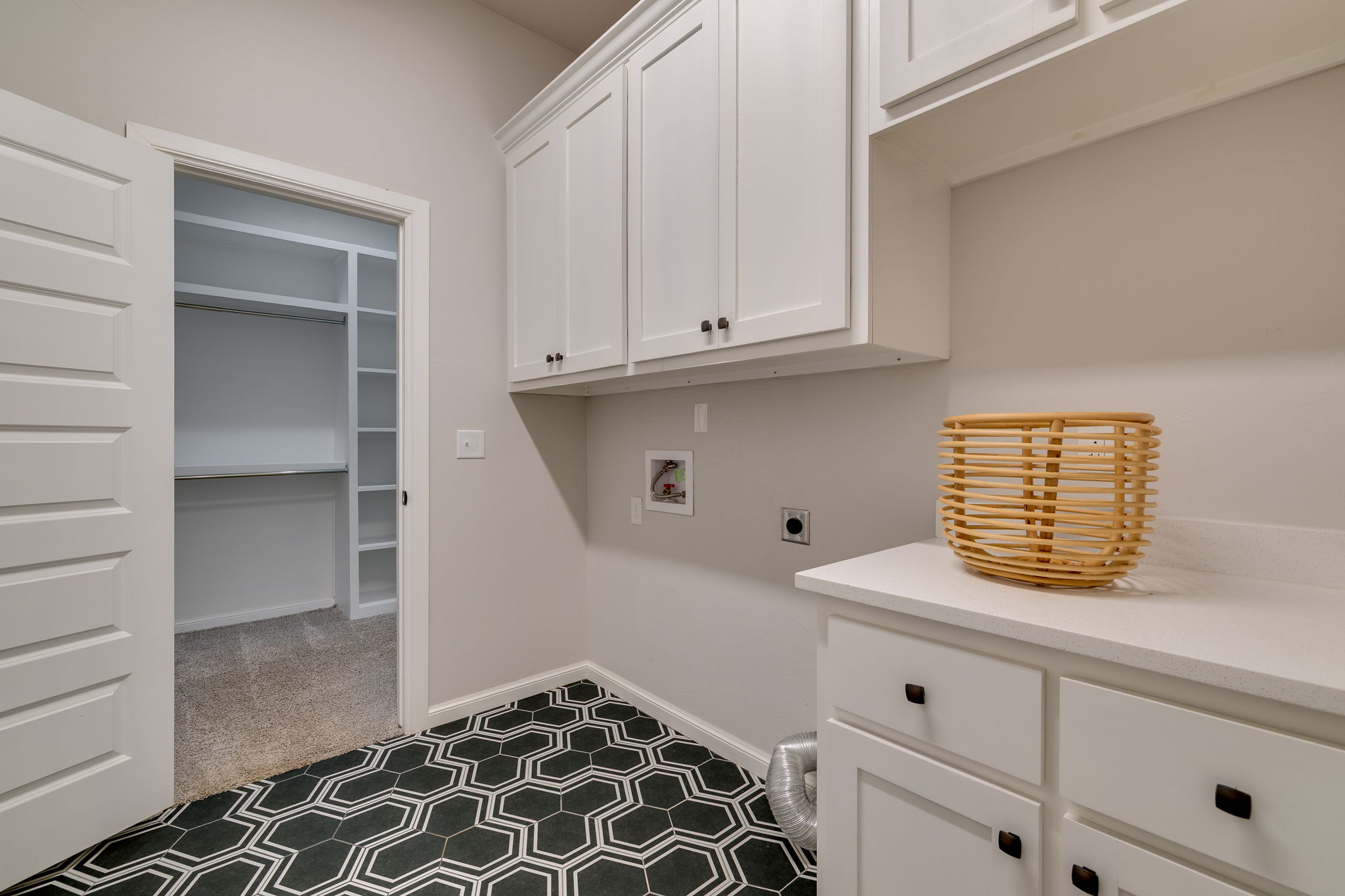  3904 Wedgewood Creek Drive, Oklahoma City, OK 73179 - 物件實景