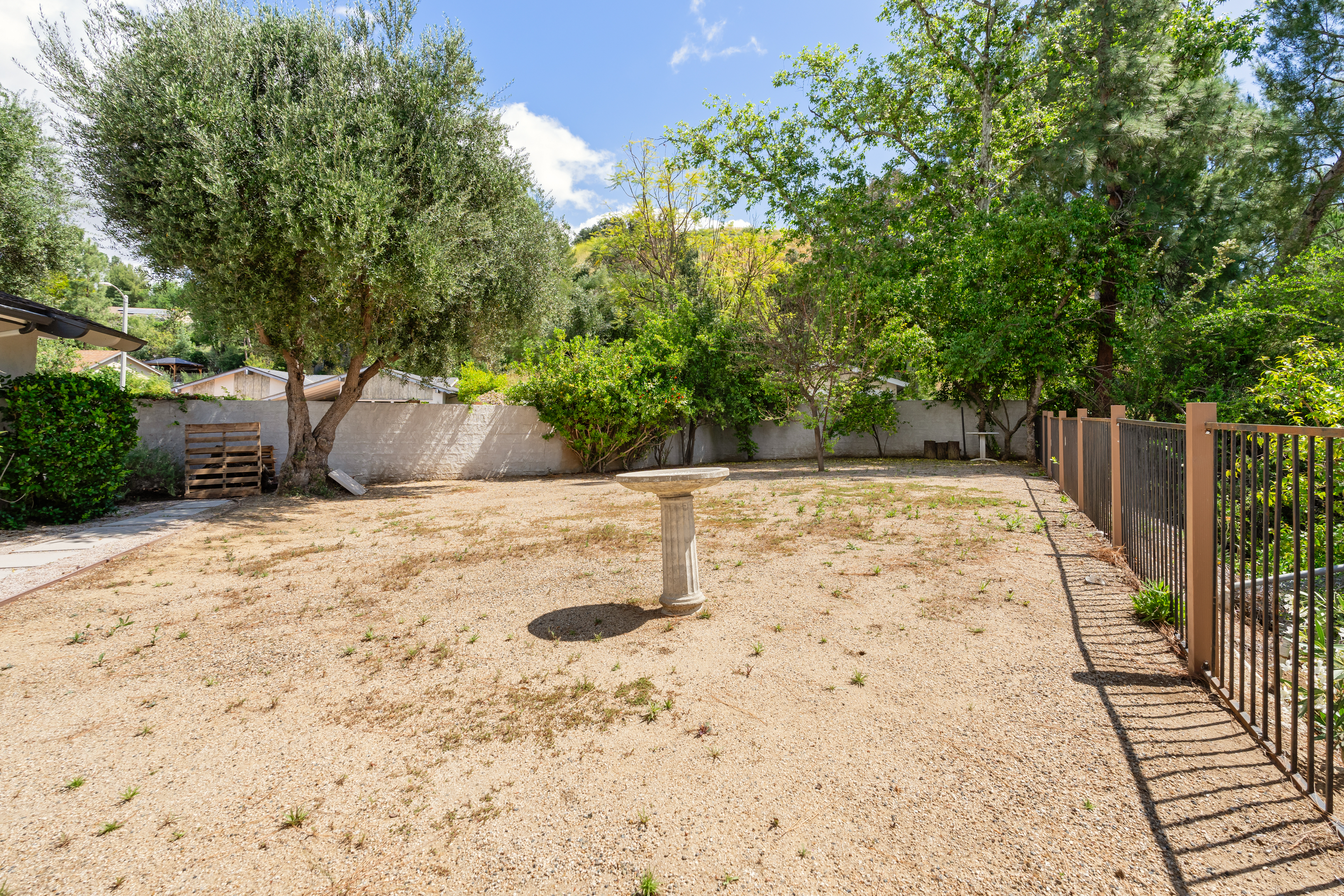  3907 United Road, Agoura Hills, CA 91301 - 物件實景